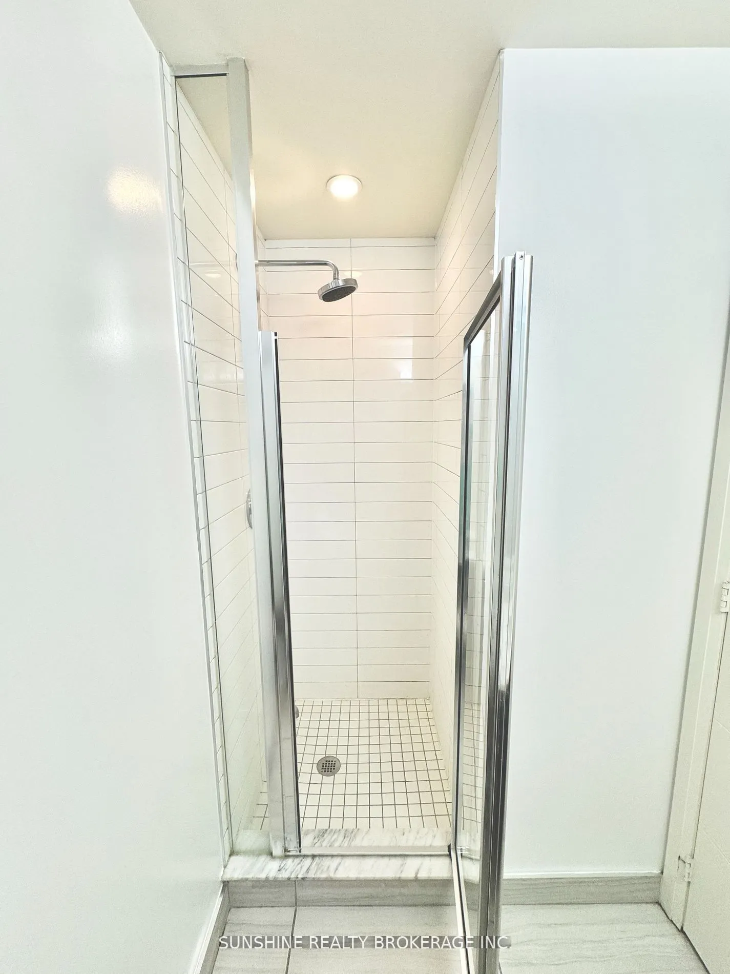 460 Adelaide Street, #623