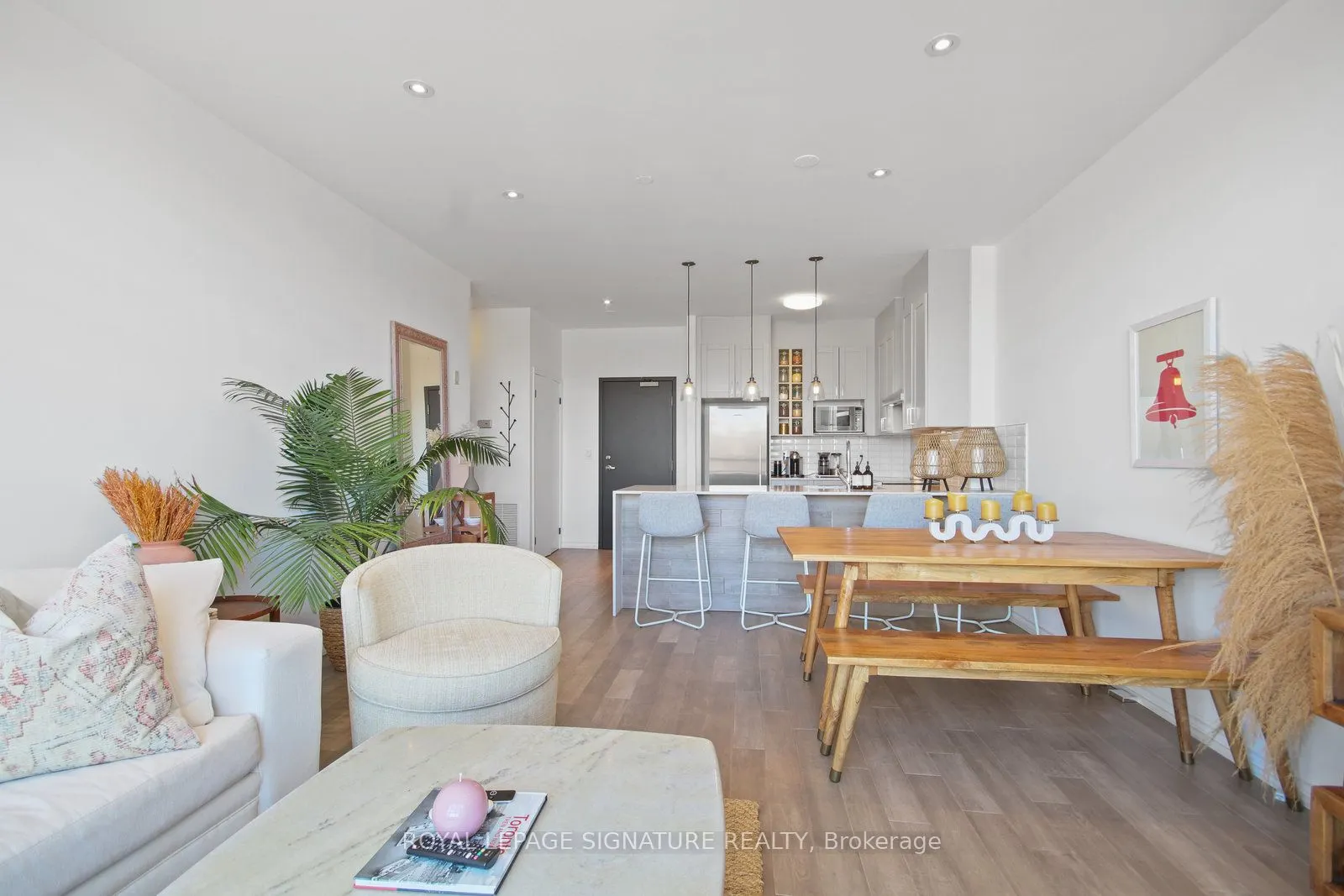980 Yonge Street, #710