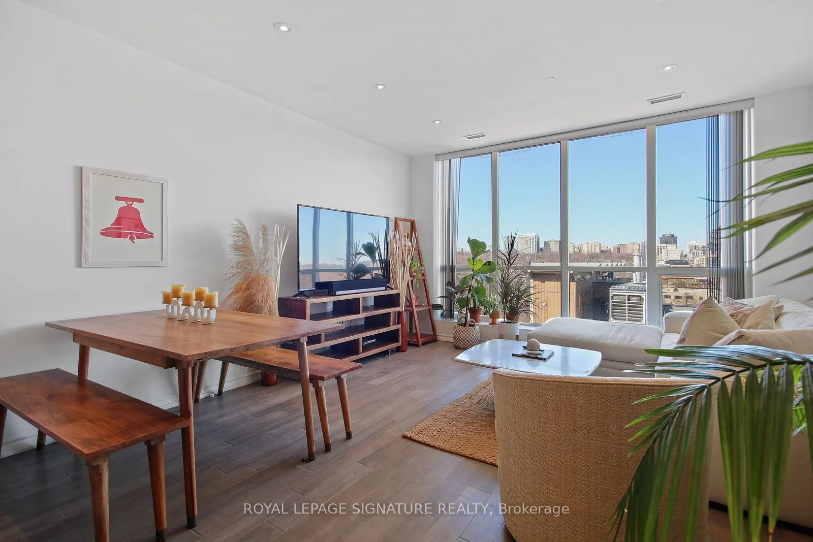 980 Yonge Street, #710