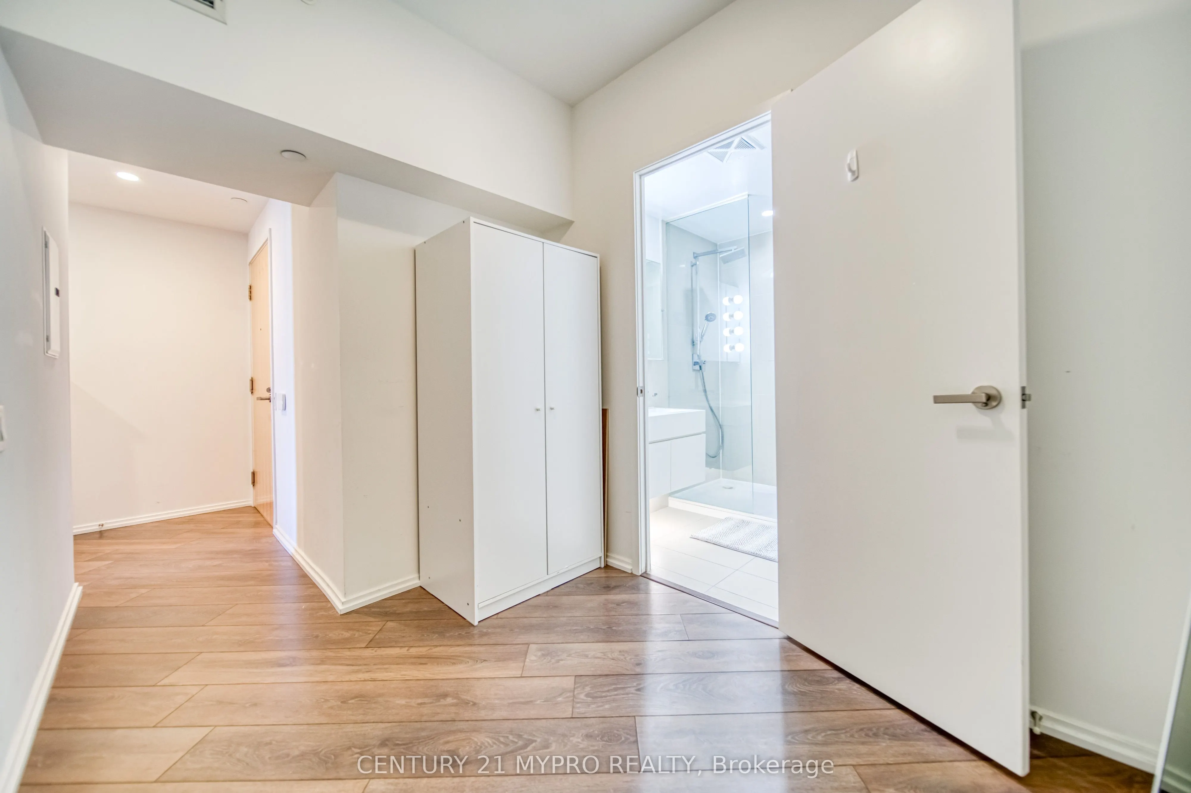 45 Charles Street E, #3609