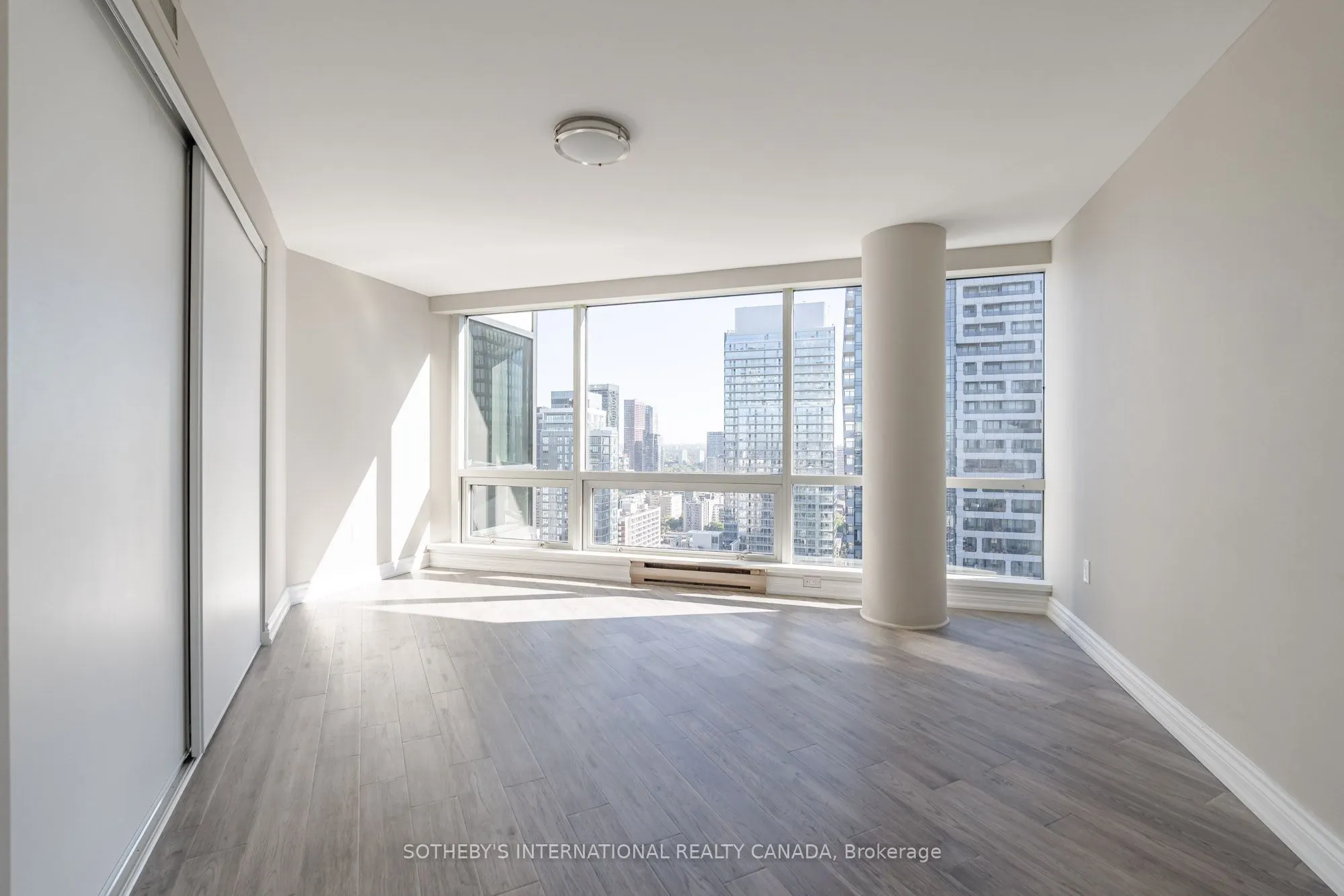 1001 Bay Street, #PH 7