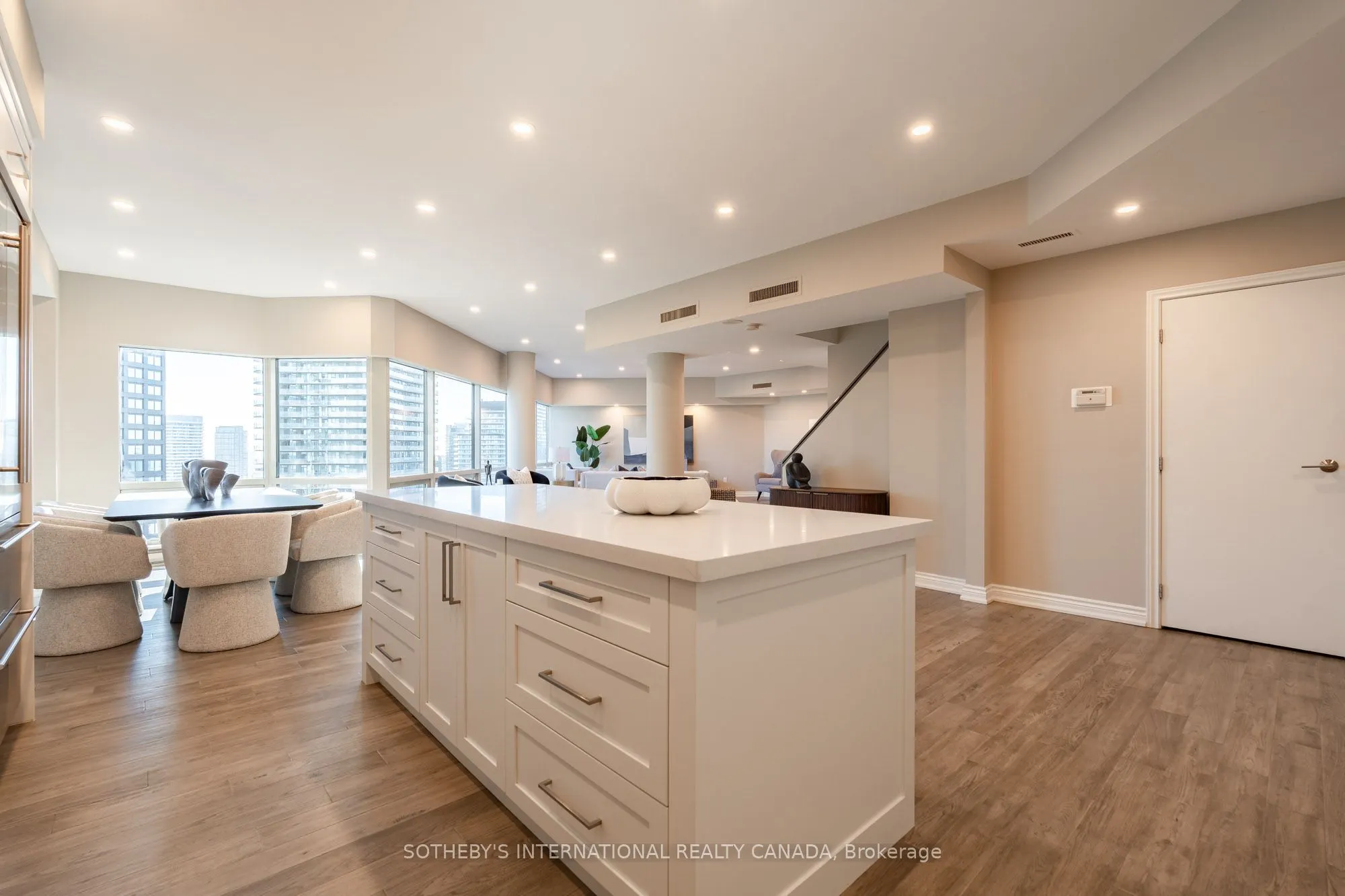 1001 Bay Street, #PH 7
