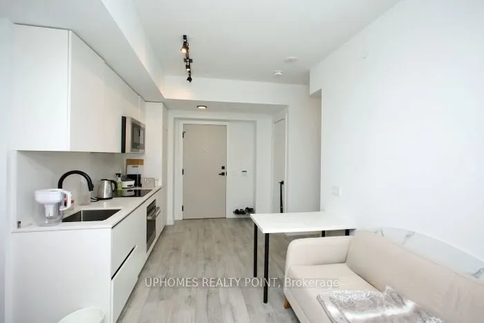 327 King Street W, #3205