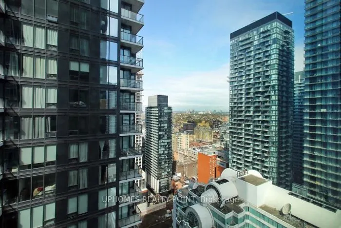 327 King Street W, #3205