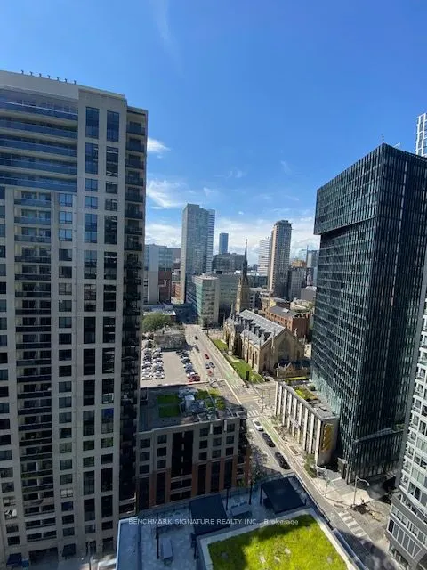 77 Shuter Street, #2101