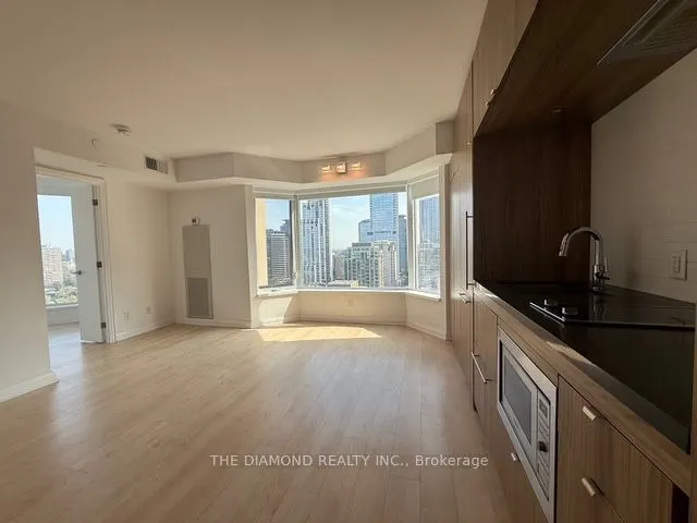 155 Yorkville Avenue, #2104