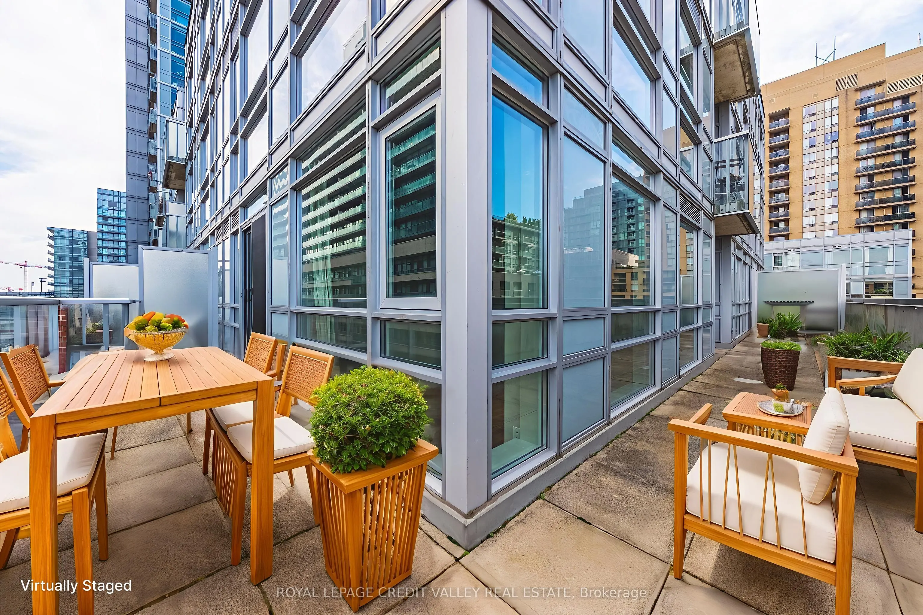 150 Sudbury Street, #609