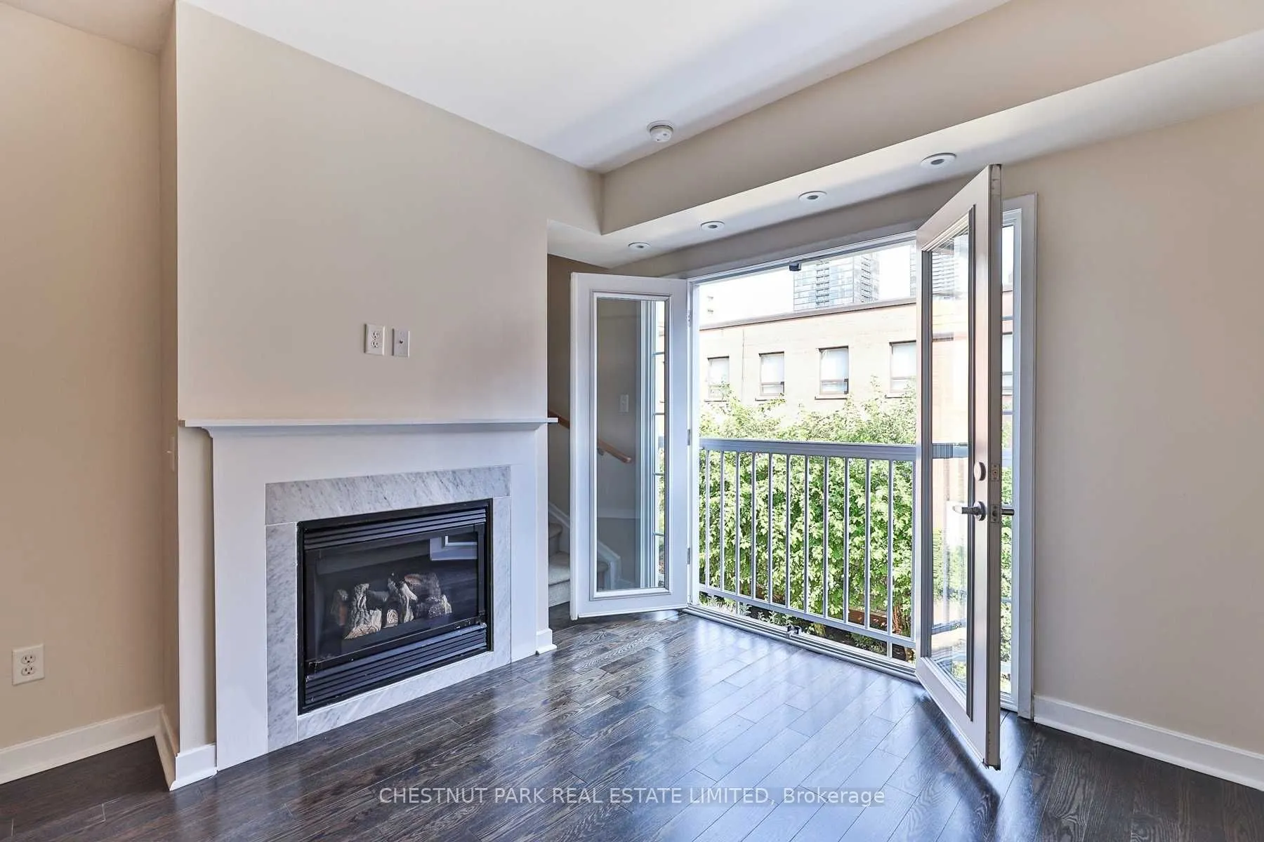 539 Jarvis Street, #Ph2