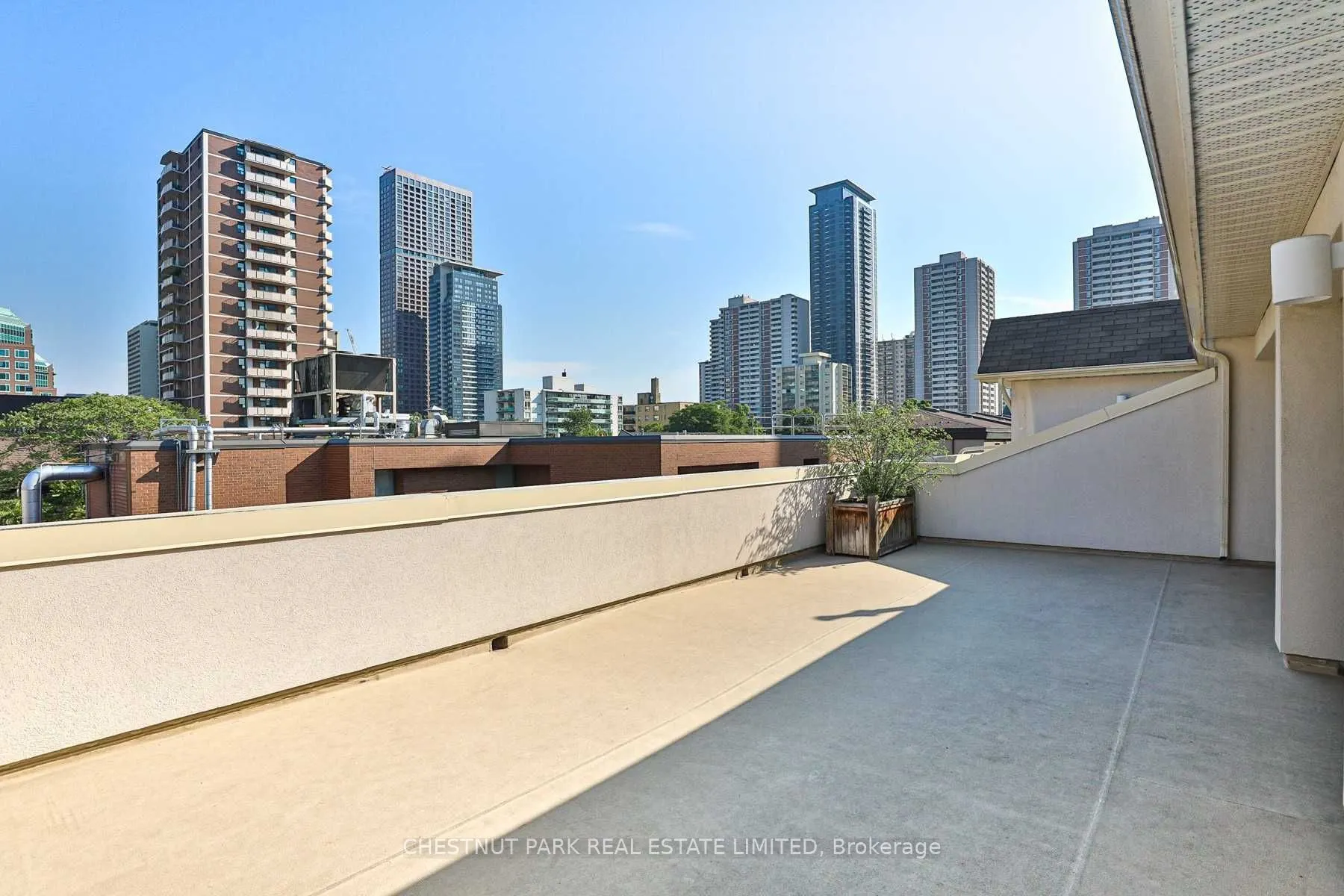 539 Jarvis Street, #Ph2