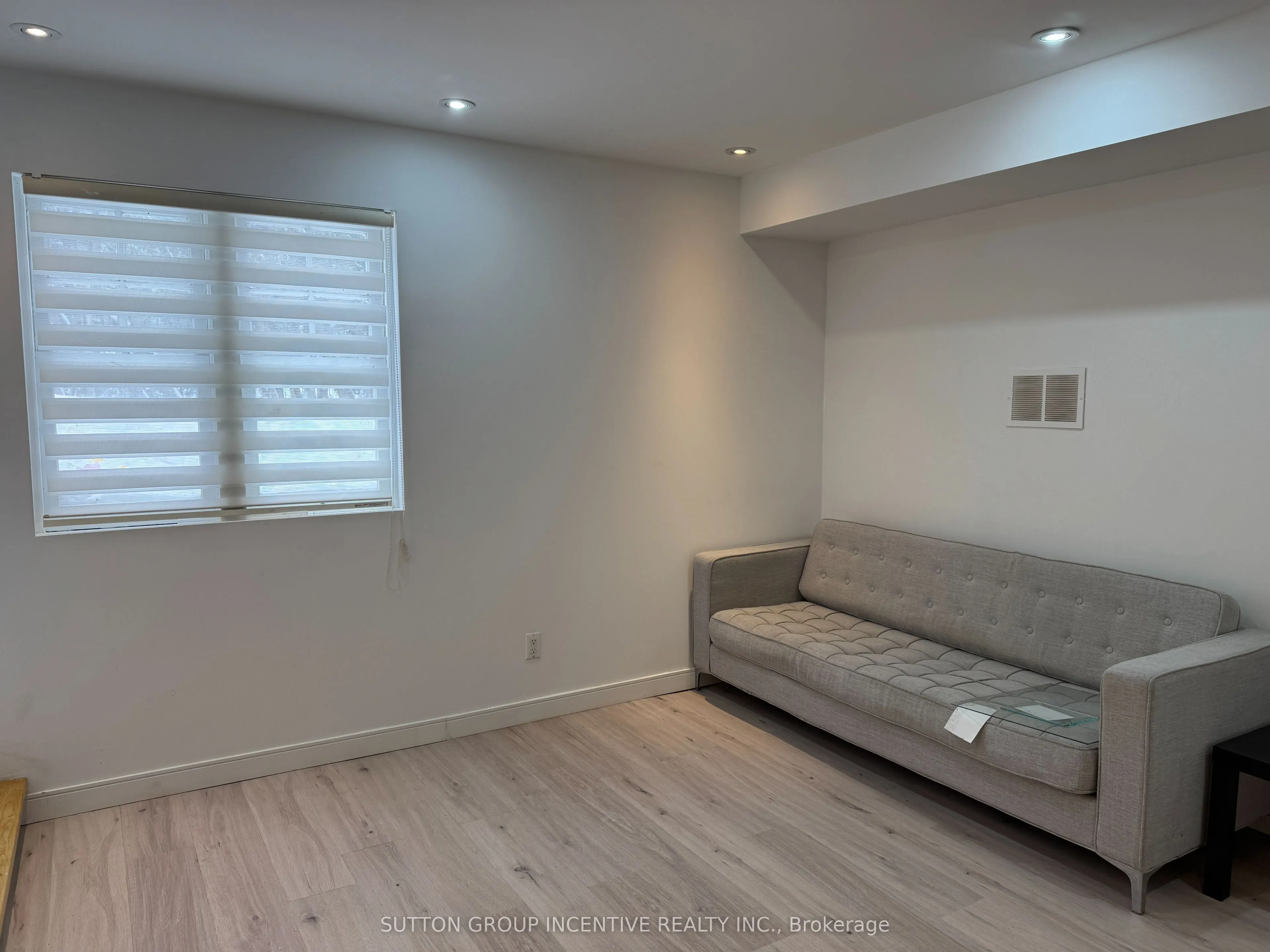 233 Ellerslie Avenue, #Lower 1