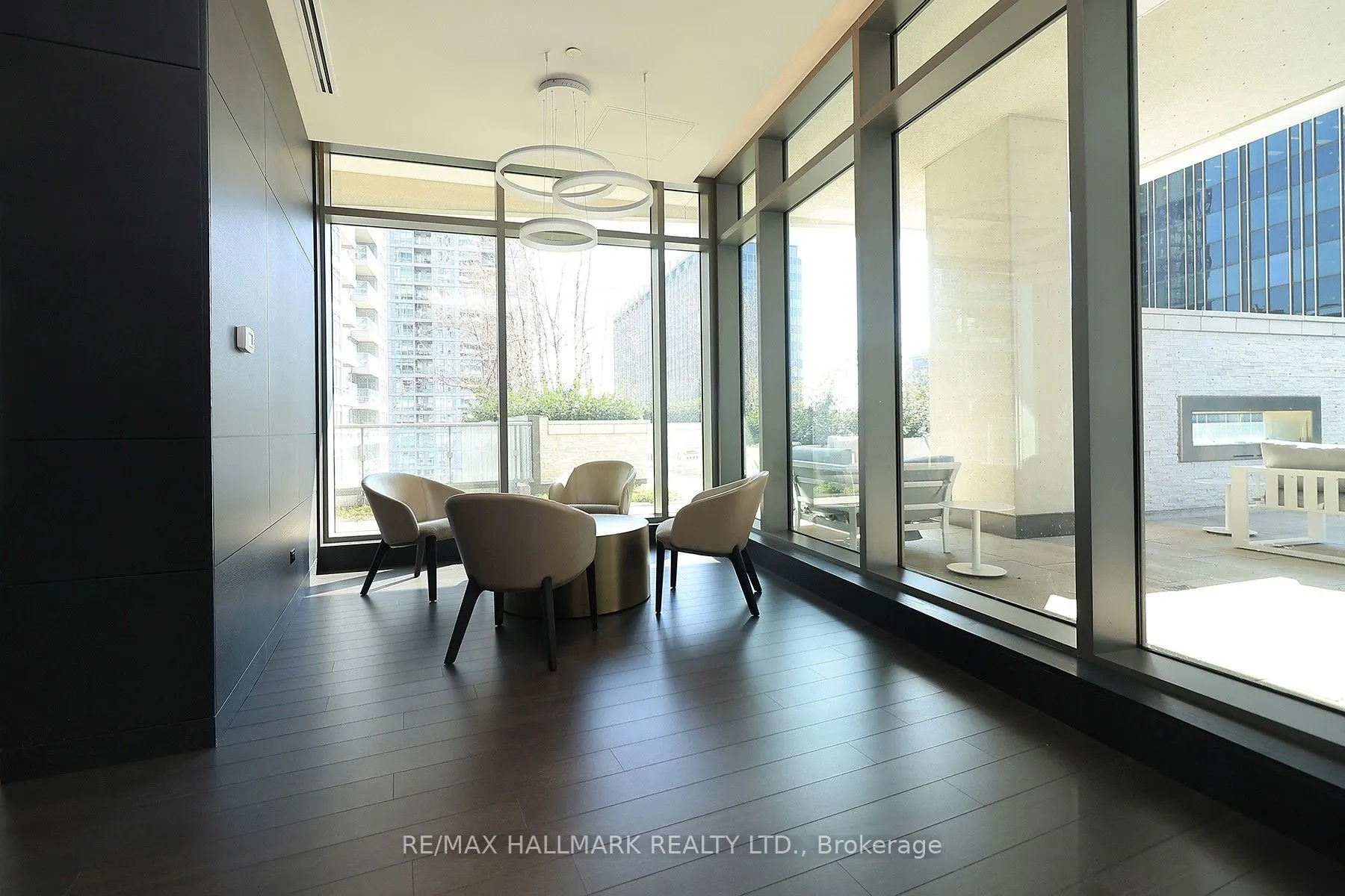 2221 Yonge Street, #1011
