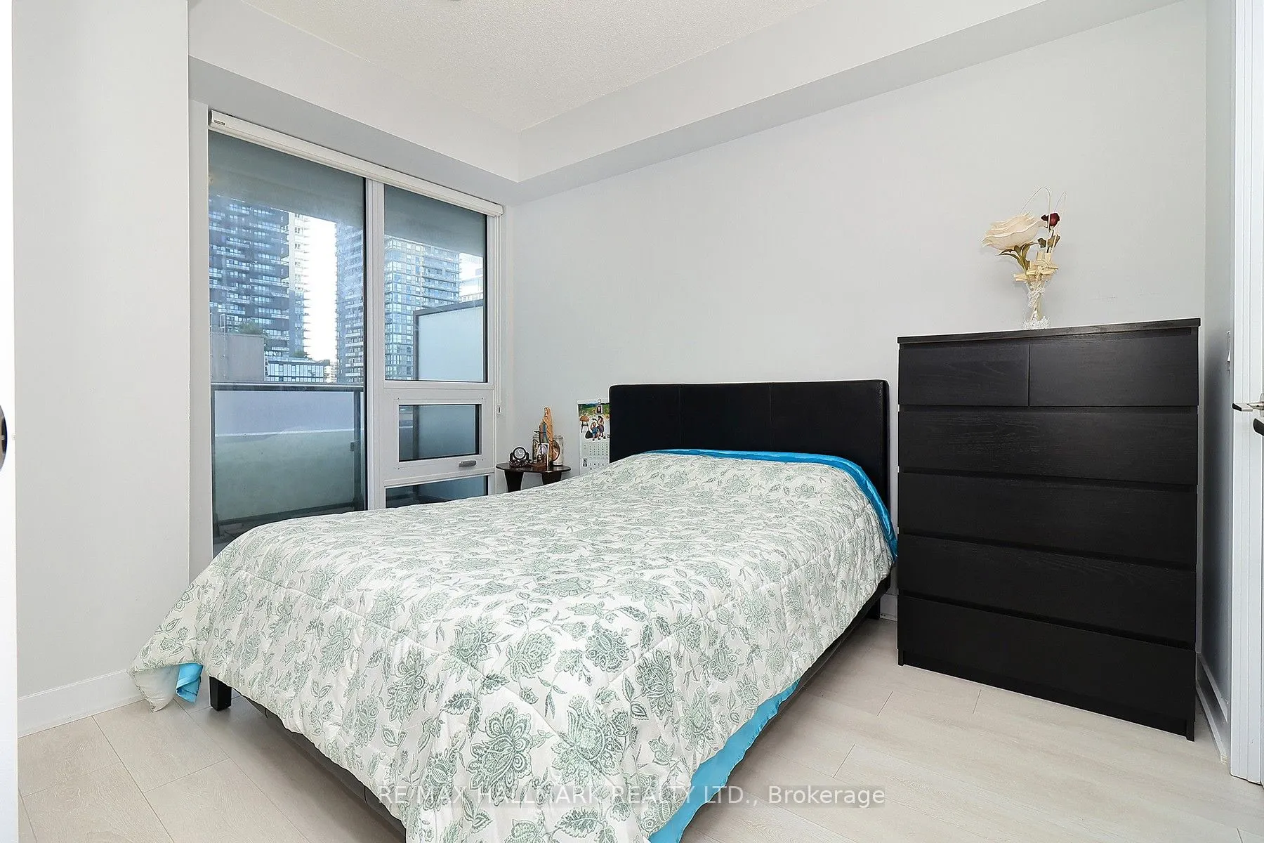 2221 Yonge Street, #1011