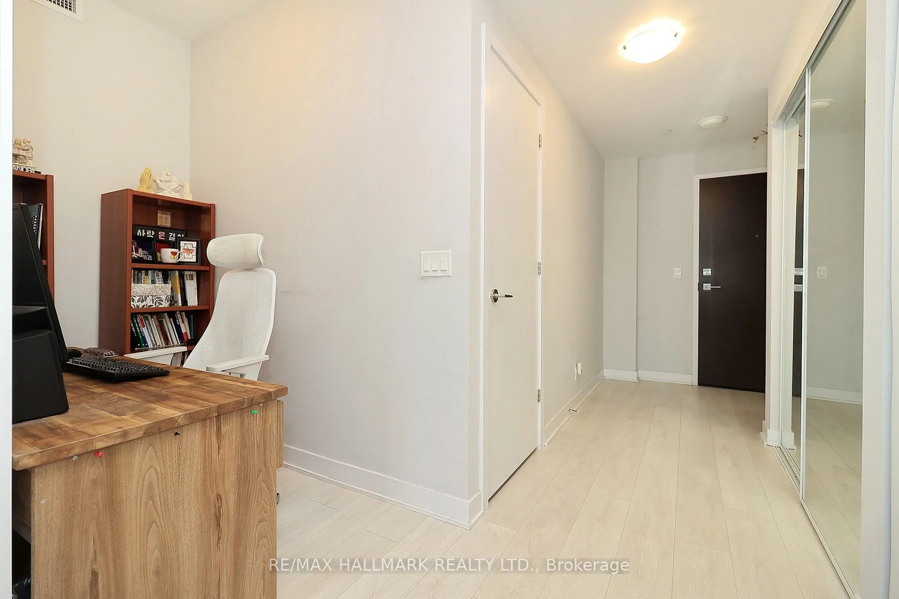 2221 Yonge Street, #1011