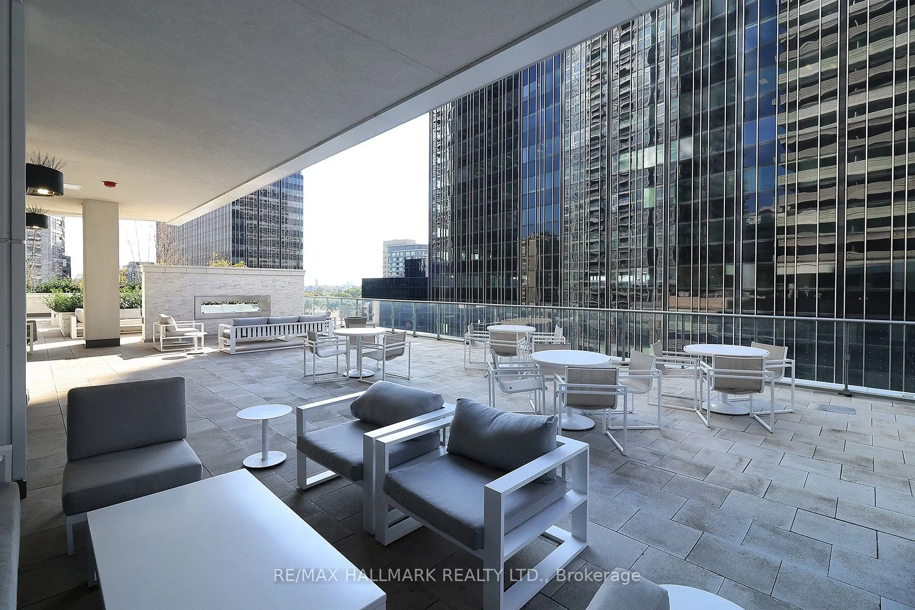 2221 Yonge Street, #1011