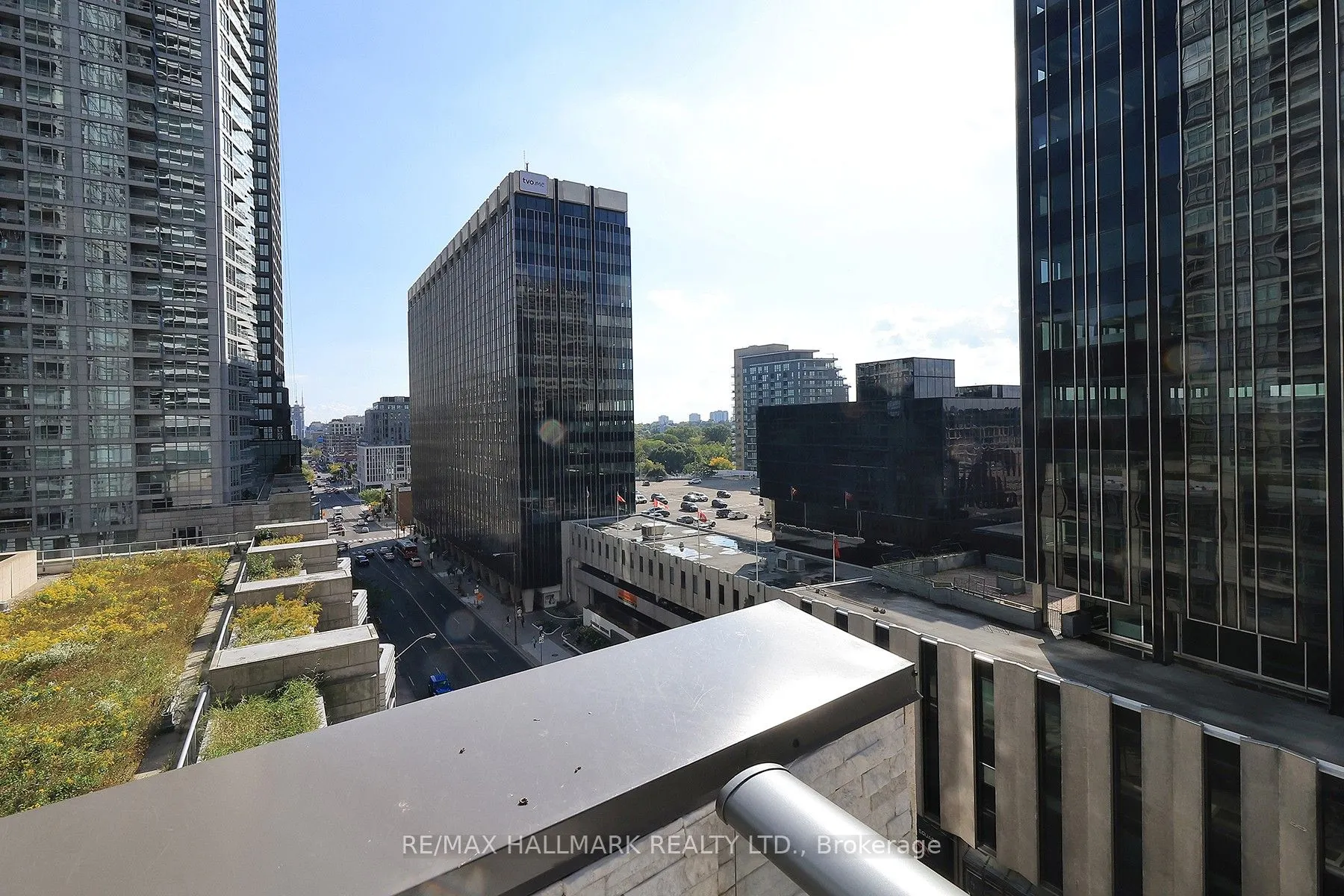 2221 Yonge Street, #1011