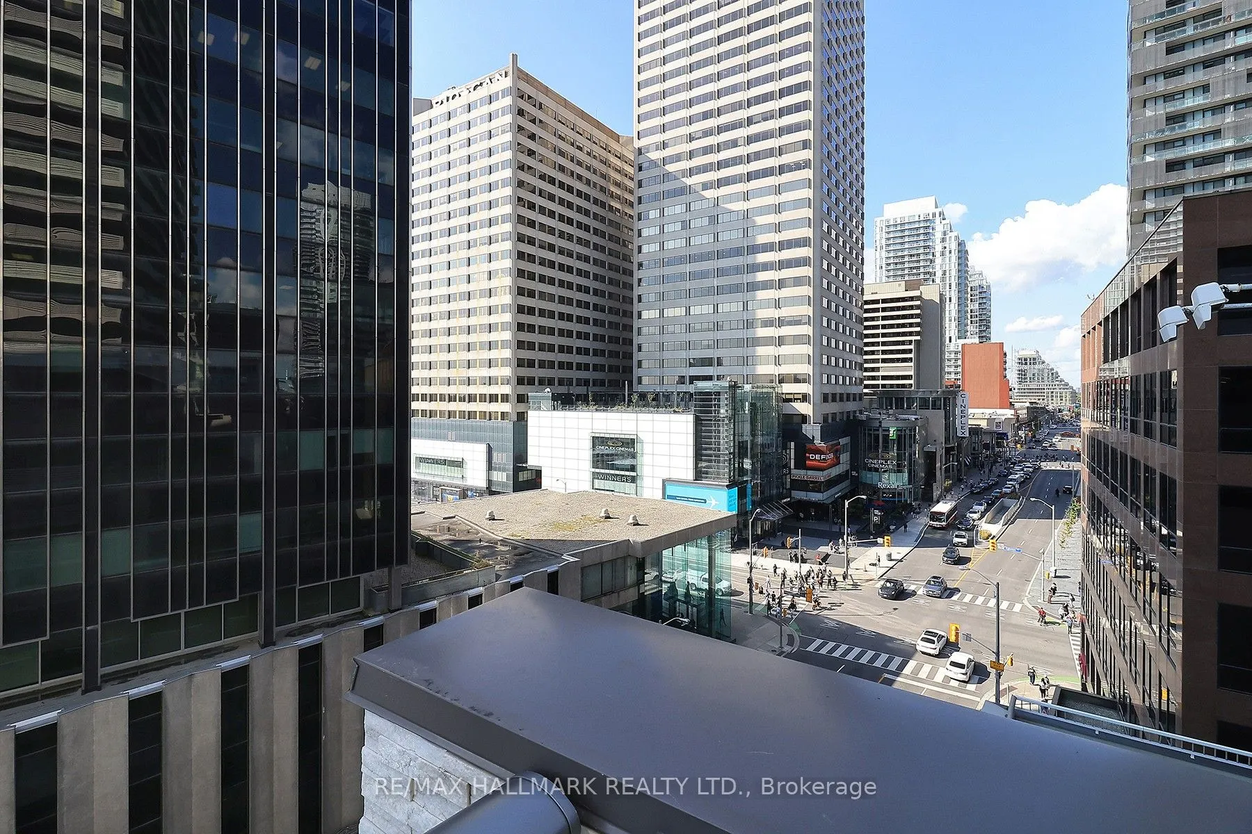 2221 Yonge Street, #1011