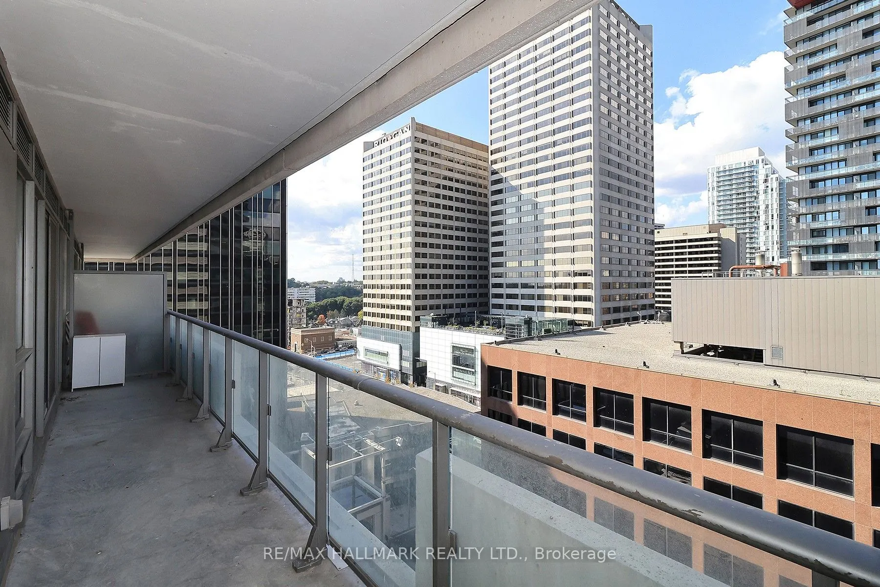 2221 Yonge Street, #1011