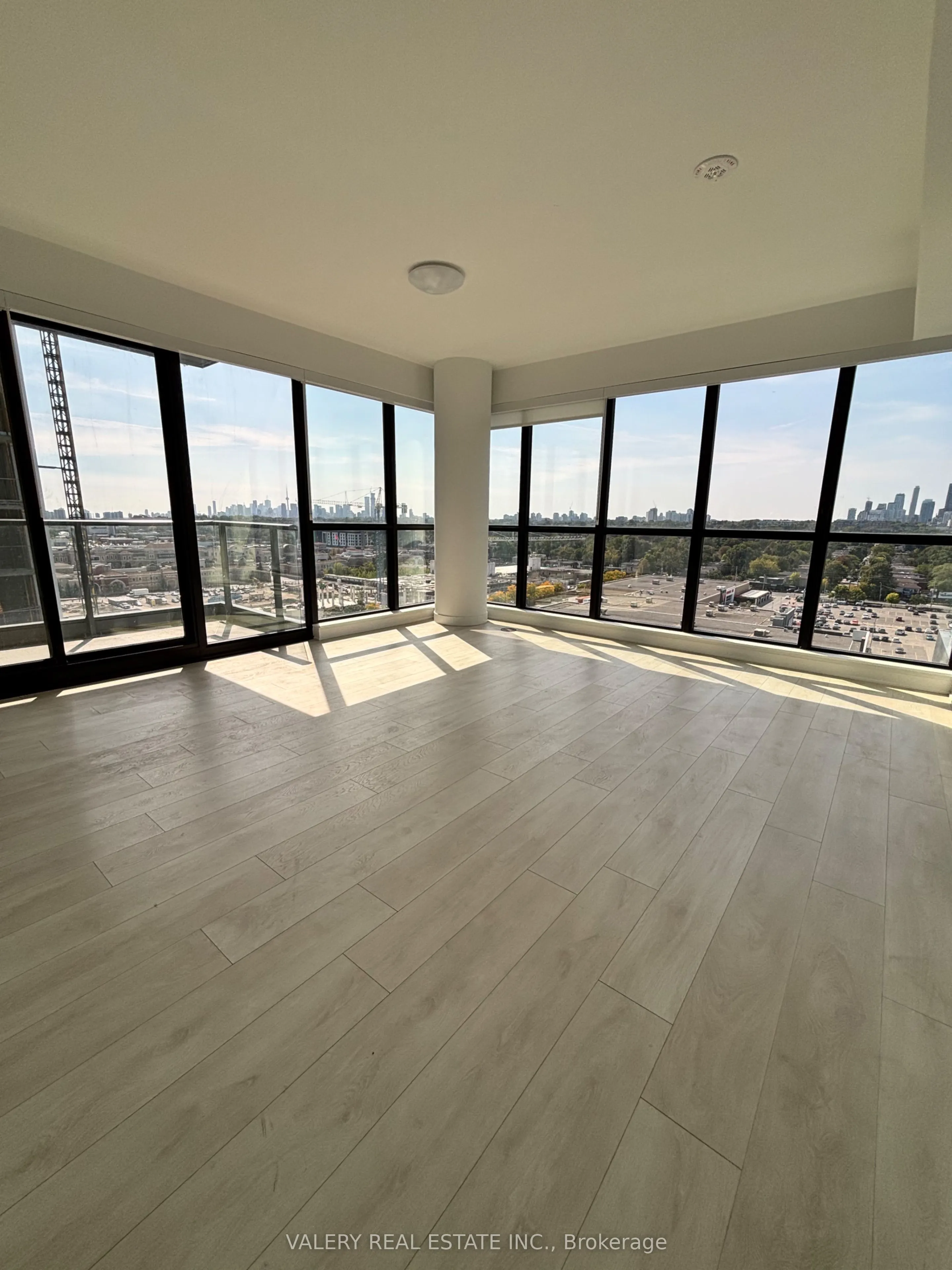 33 Frederick Todd Way, #1201