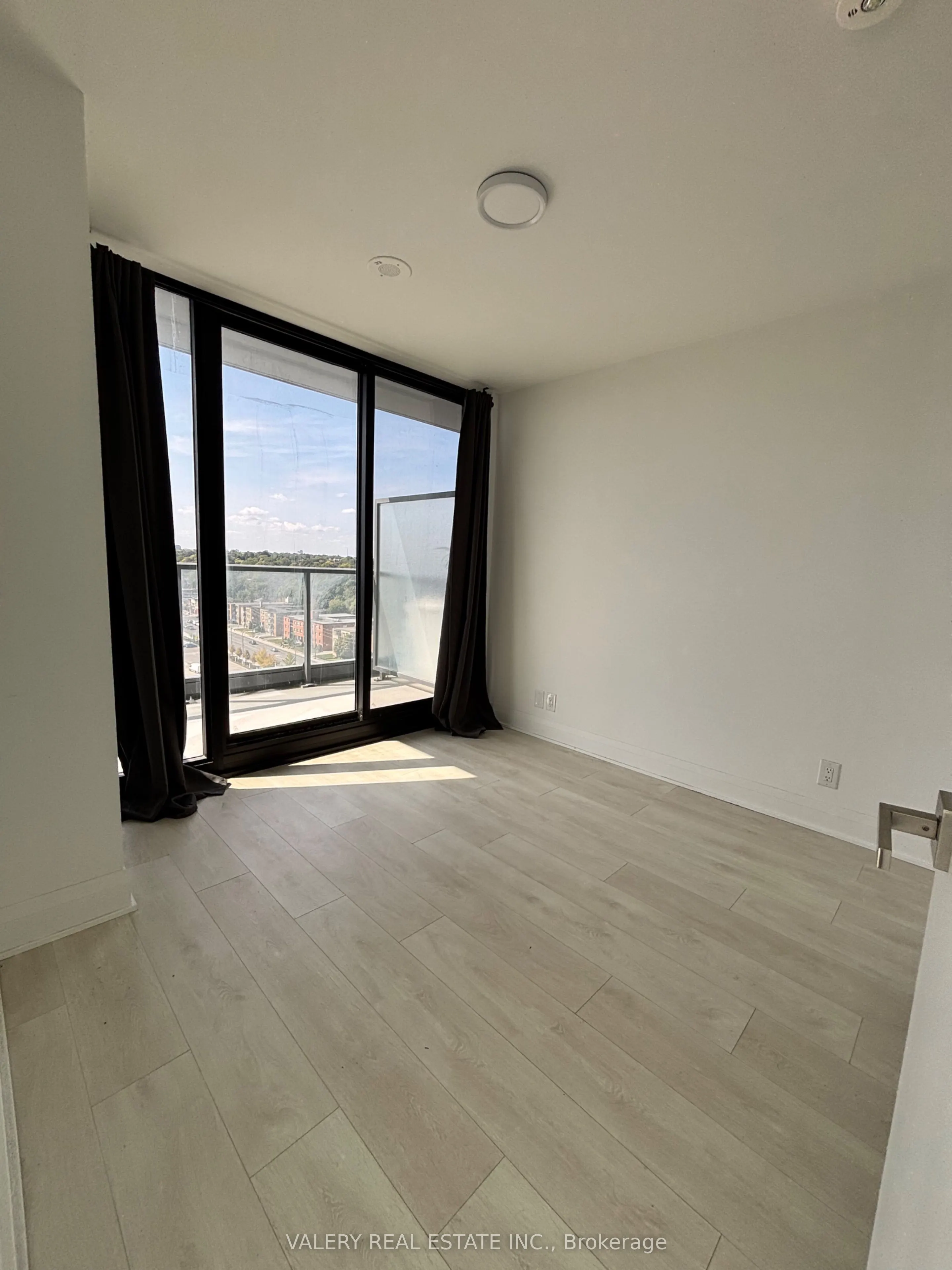 33 Frederick Todd Way, #1201