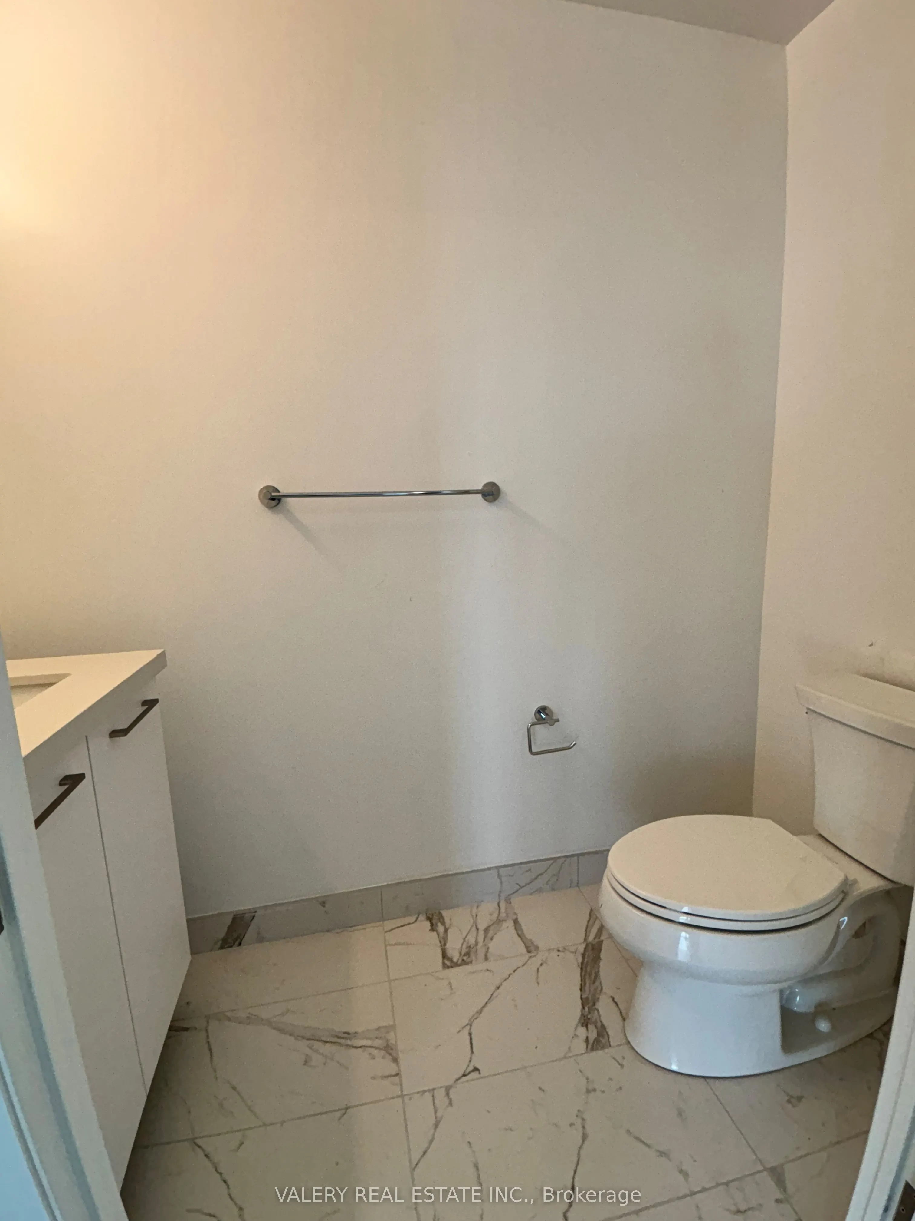 33 Frederick Todd Way, #1201