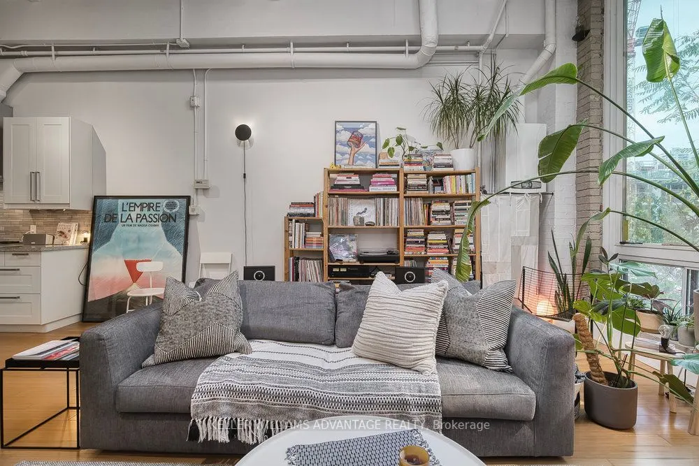 264 Seaton Street, #206