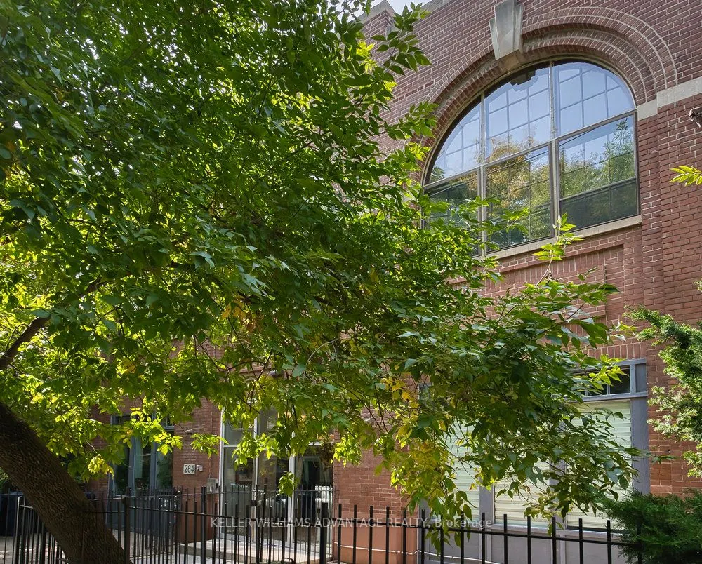 264 Seaton Street, #206