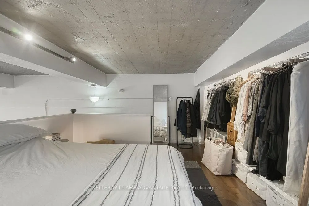 264 Seaton Street, #206