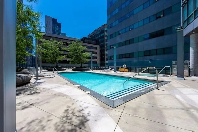 832 Bay Street, #2101