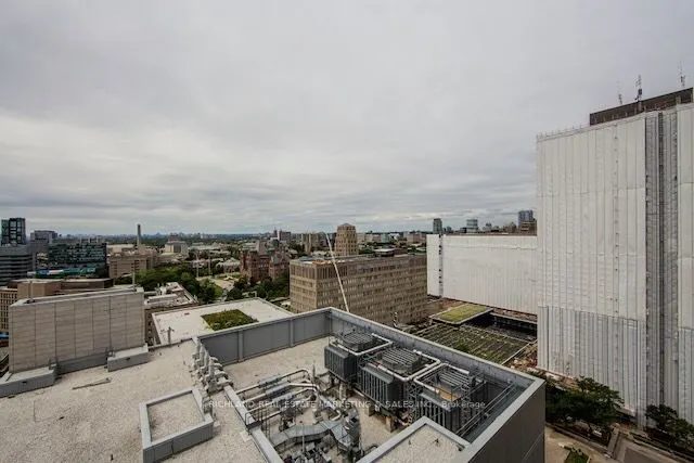 832 Bay Street, #2101