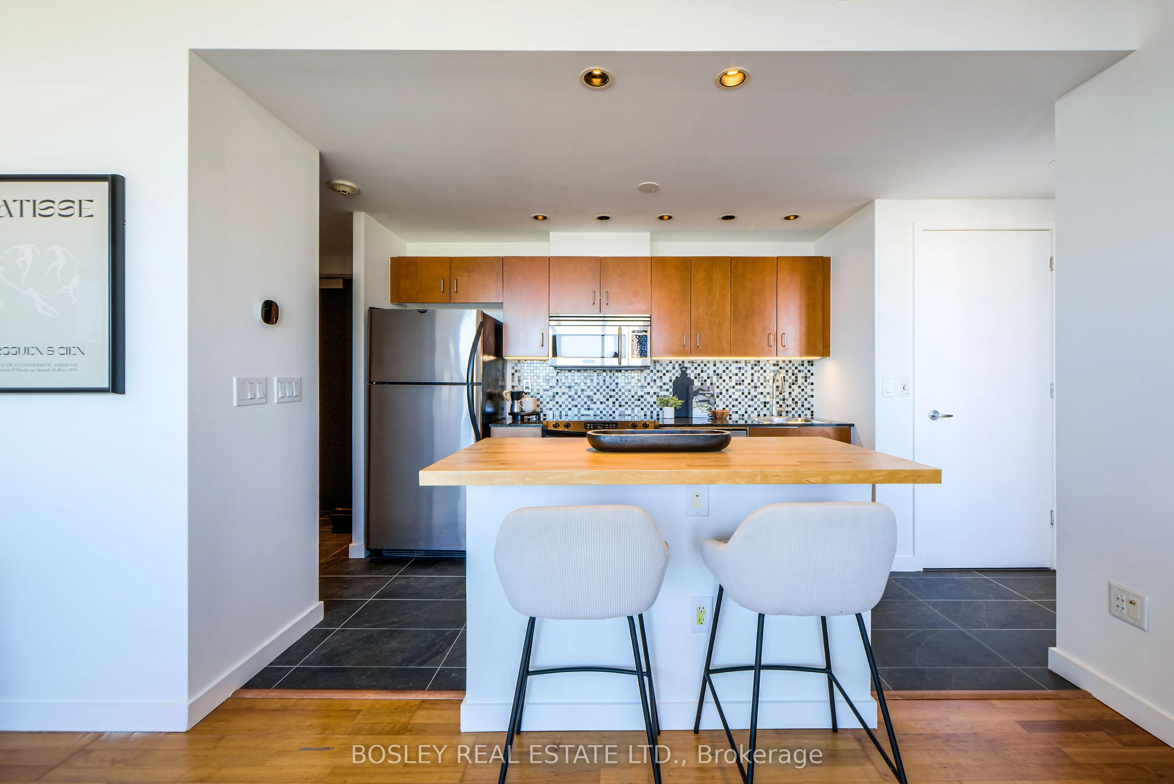 281 Mutual Street, #2507