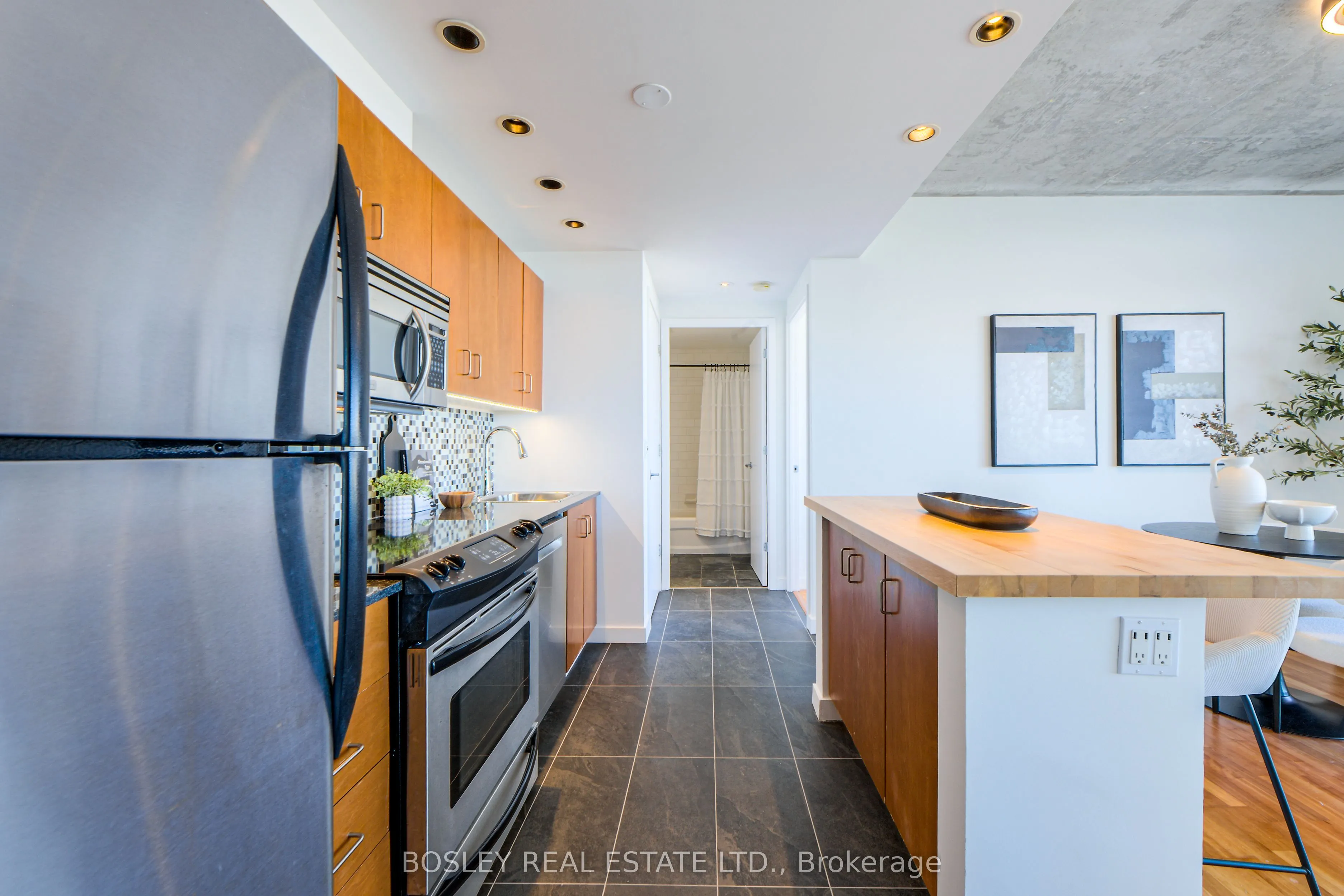 281 Mutual Street, #2507