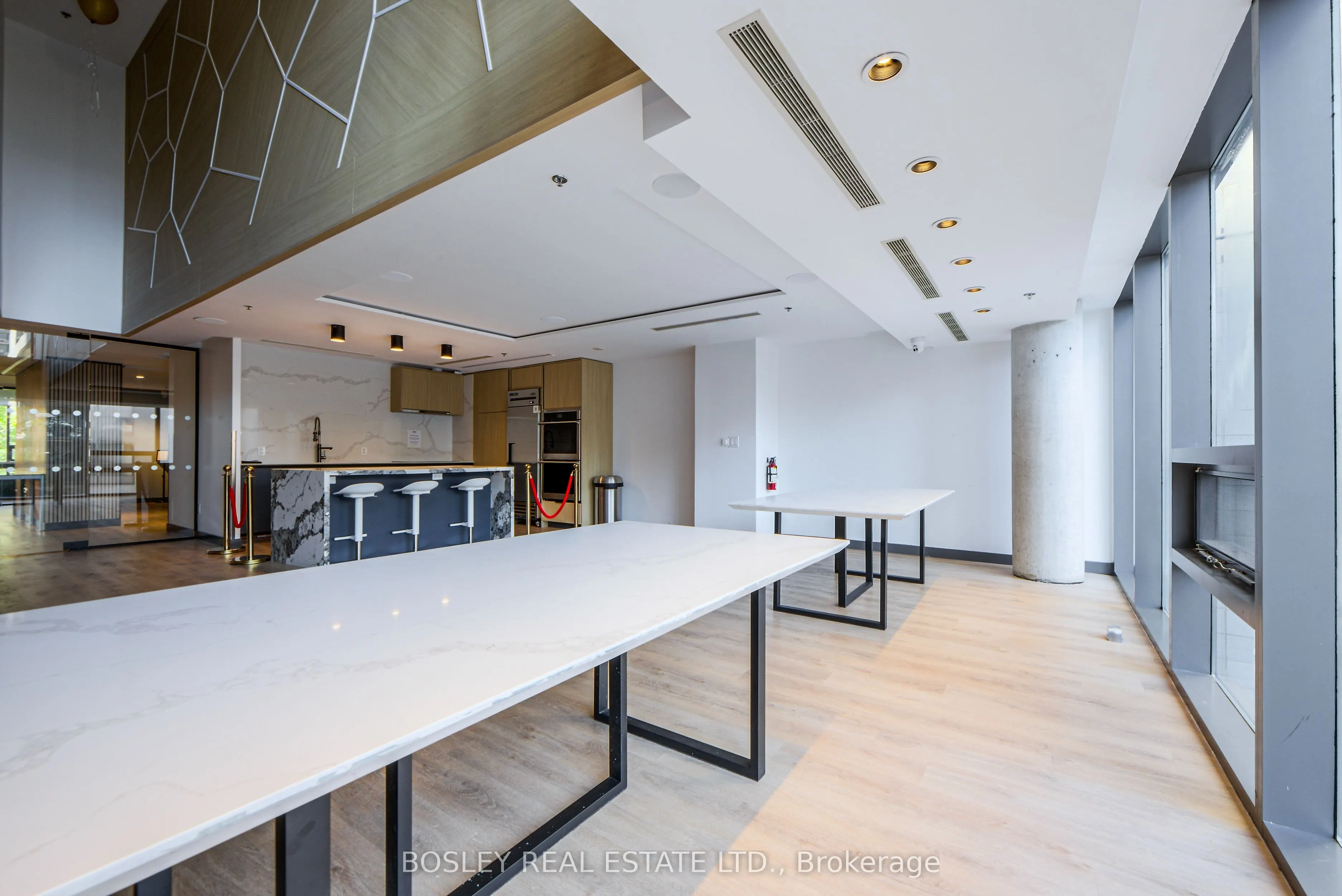 281 Mutual Street, #2507