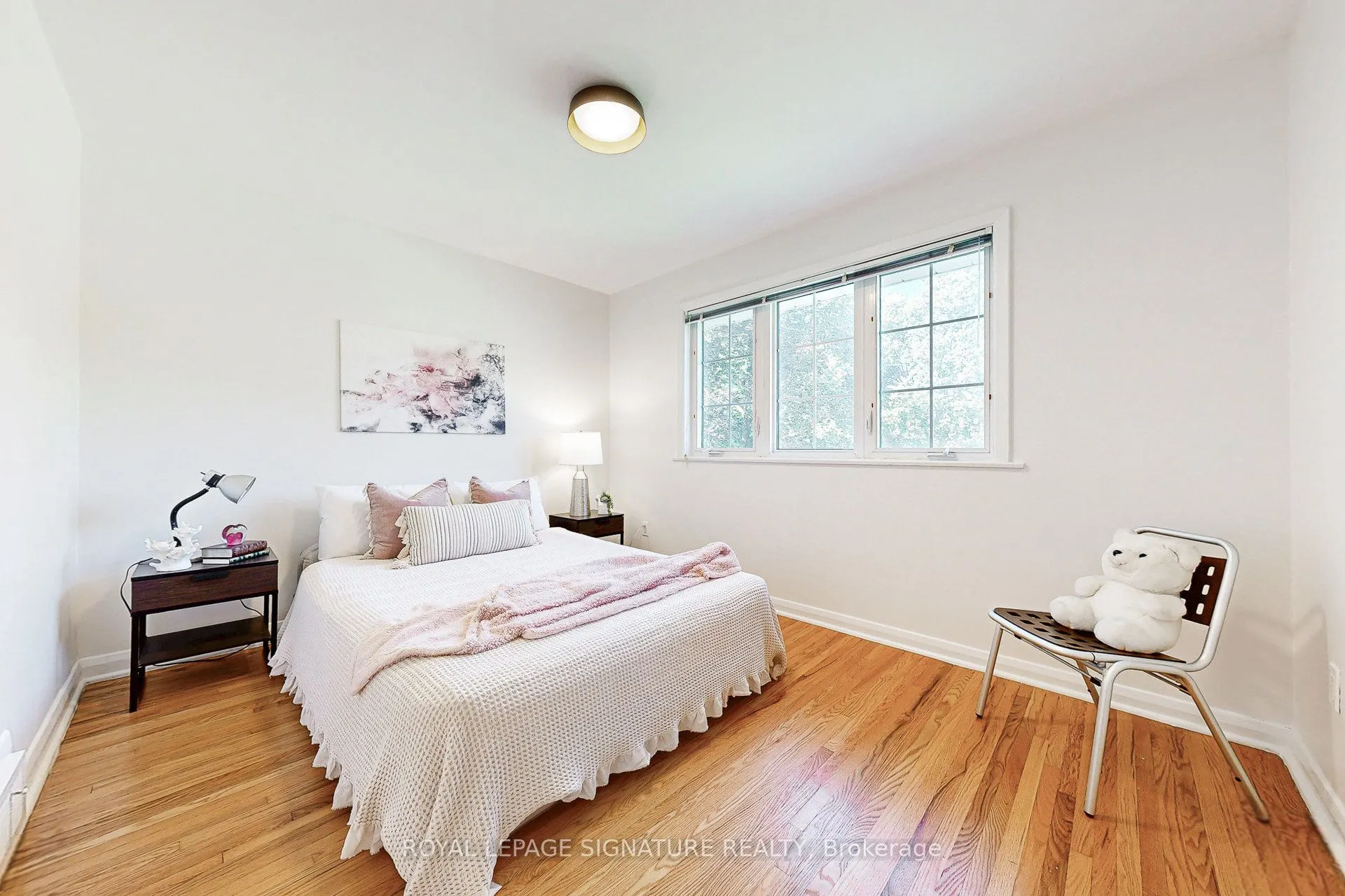 45 Caronport Crescent