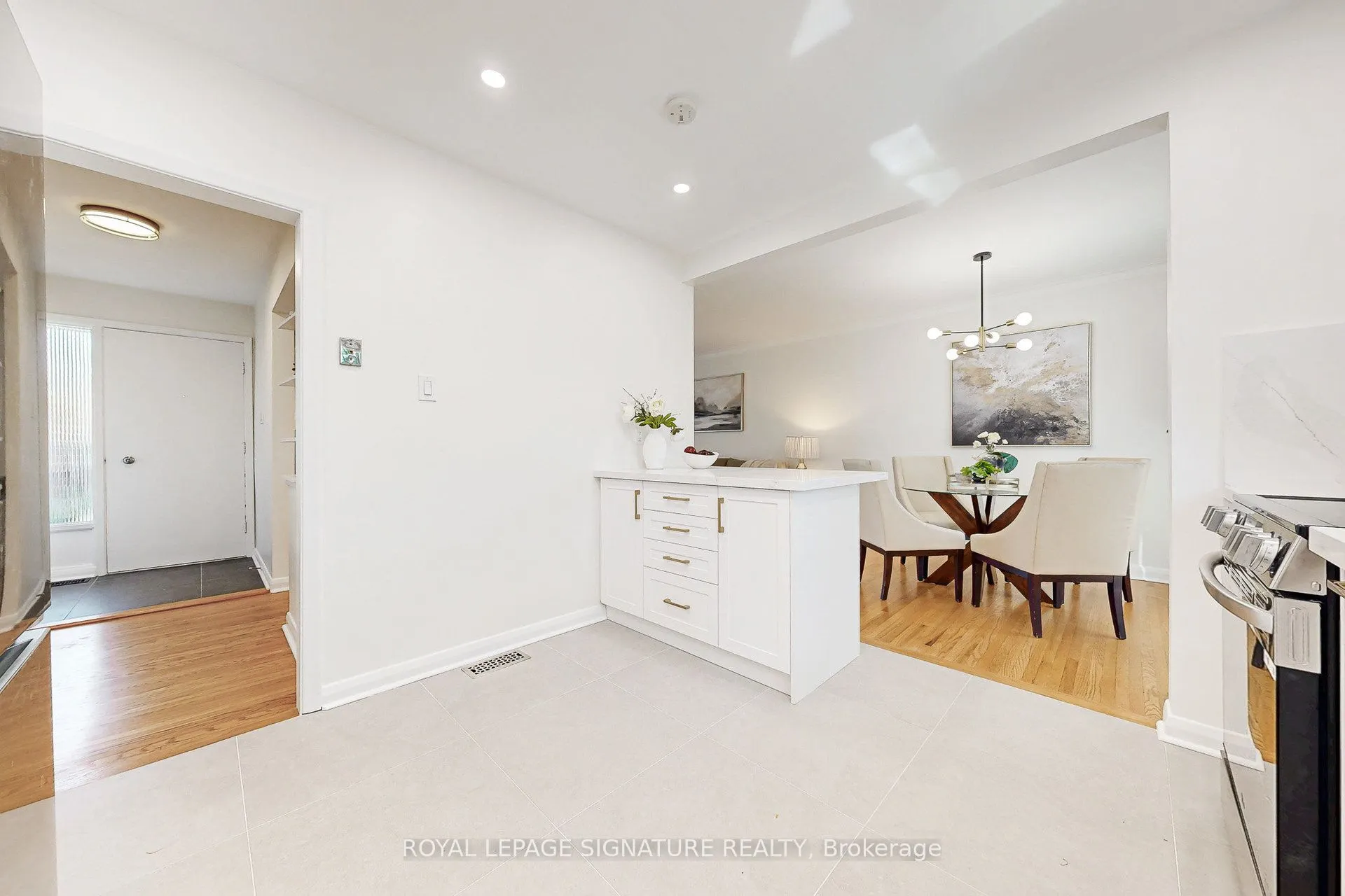 45 Caronport Crescent