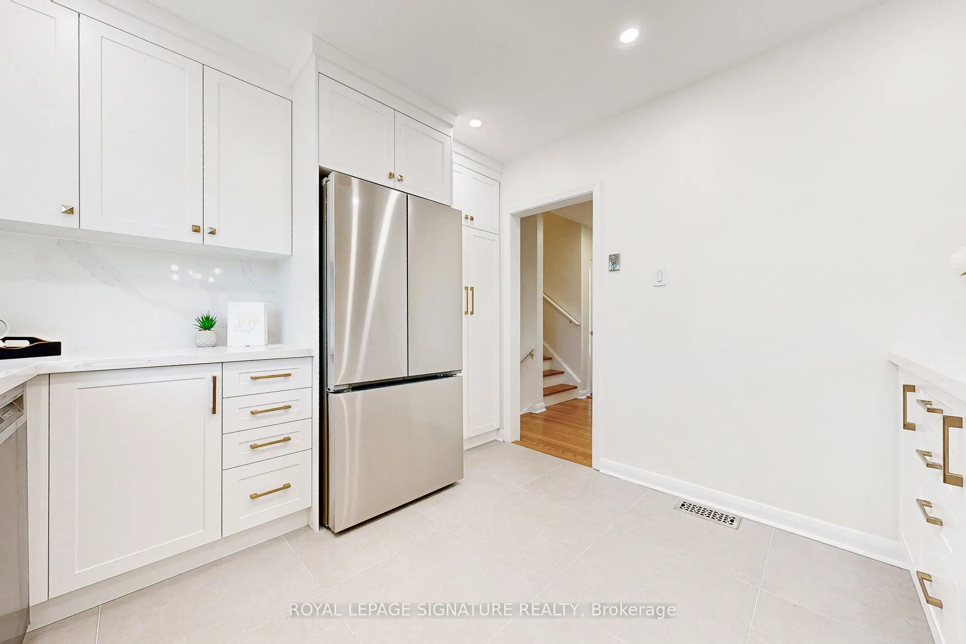 45 Caronport Crescent