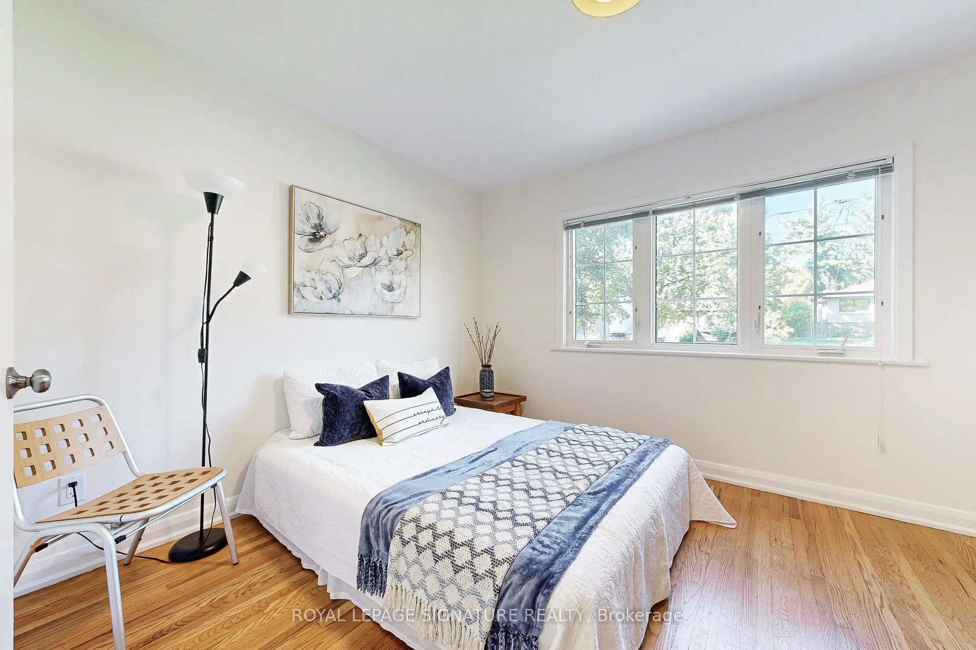 45 Caronport Crescent