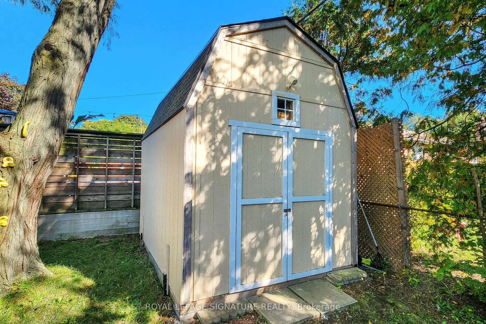 45 Caronport Crescent