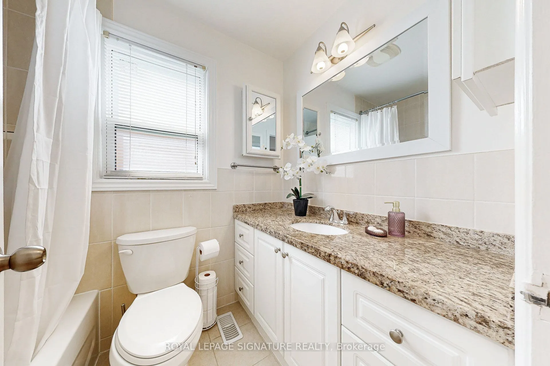 45 Caronport Crescent