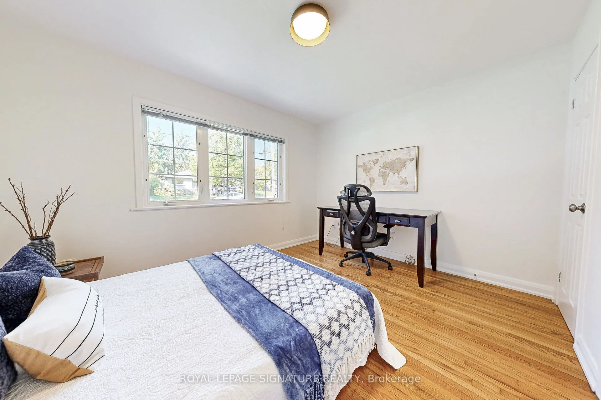 45 Caronport Crescent