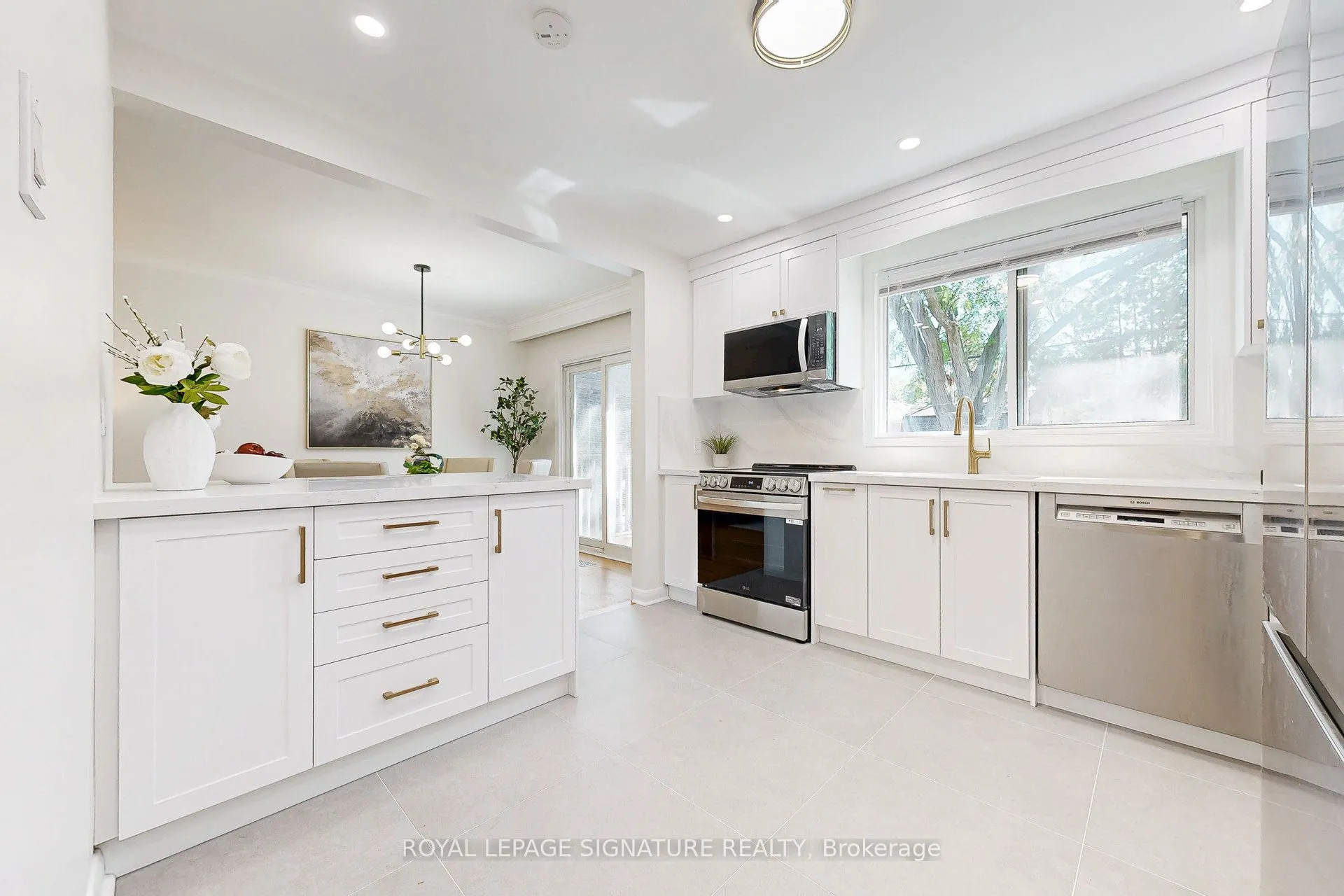 45 Caronport Crescent