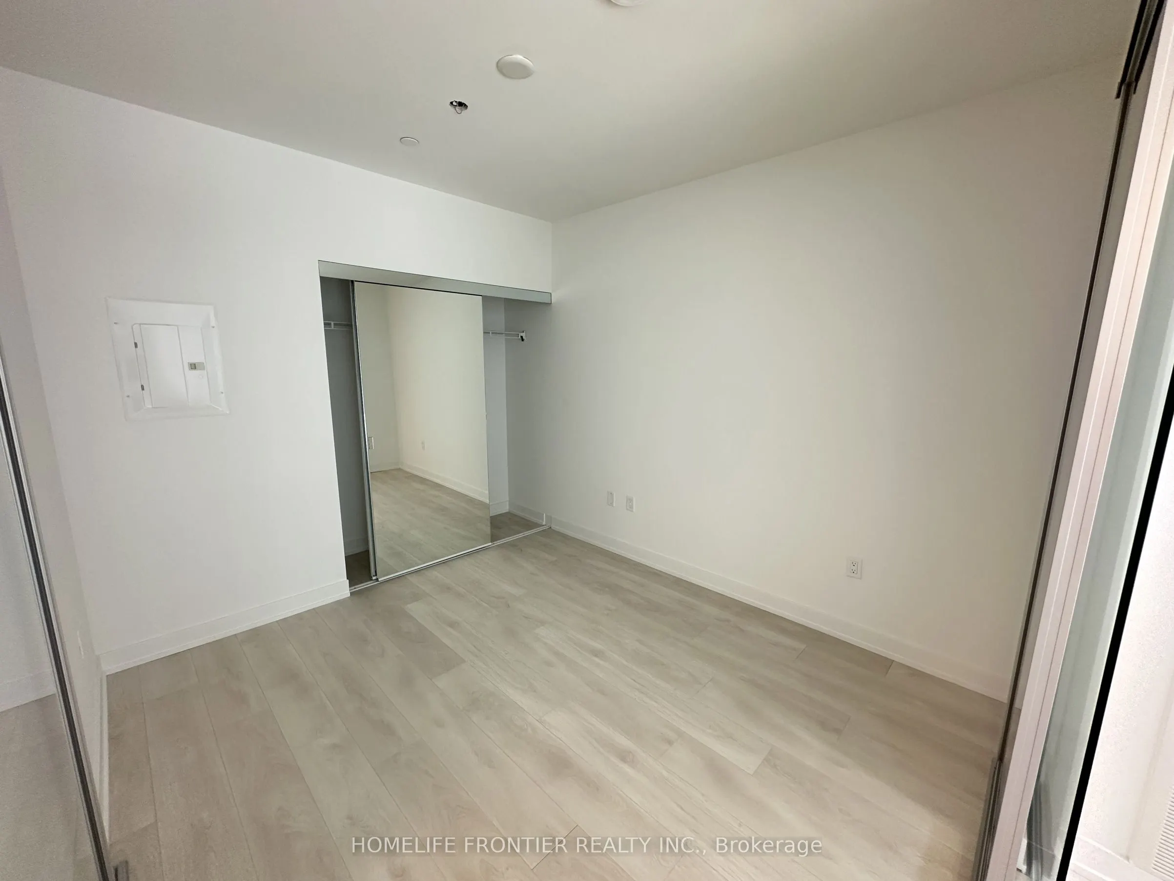 127 Broadway Avenue, #603