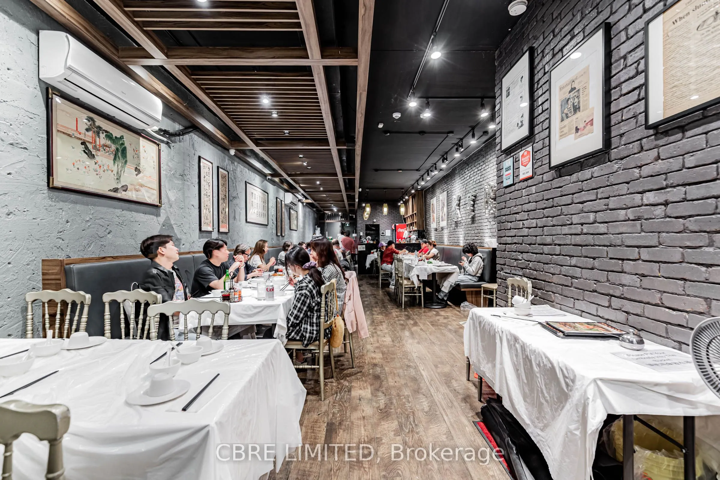 388 Spadina Avenue