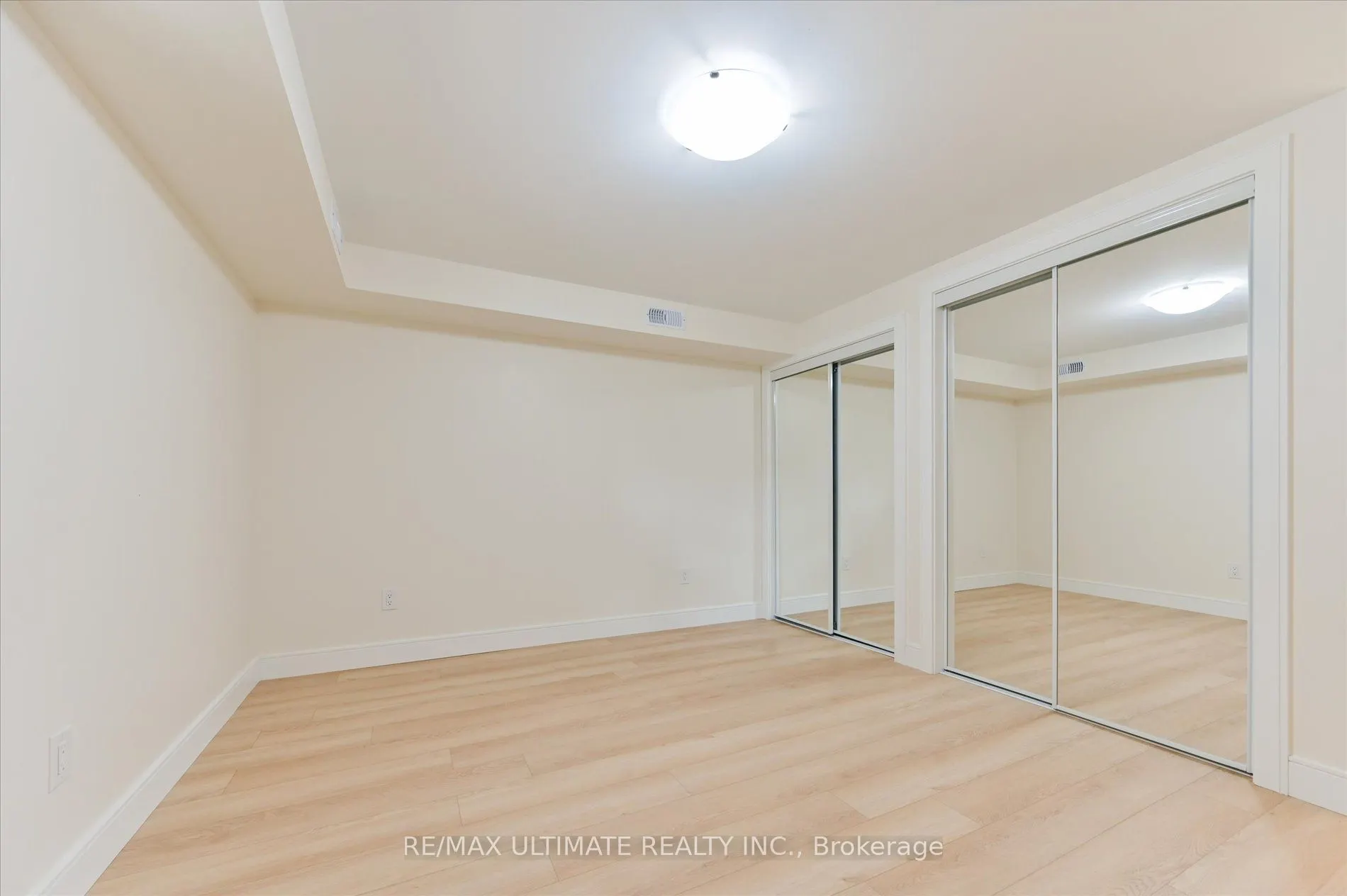 1205 College Street, #Apt 1