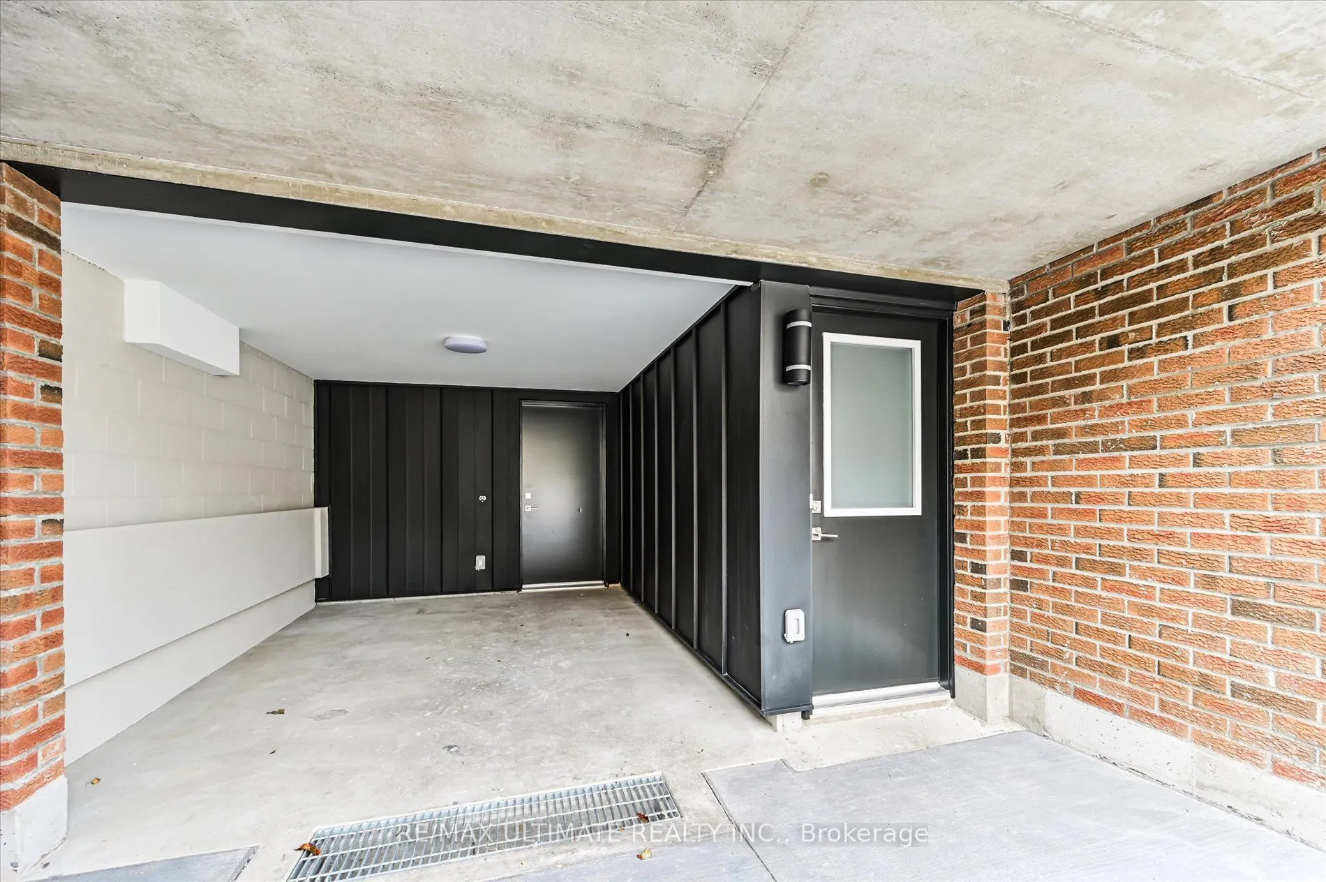 1205 College Street, #Apt 1
