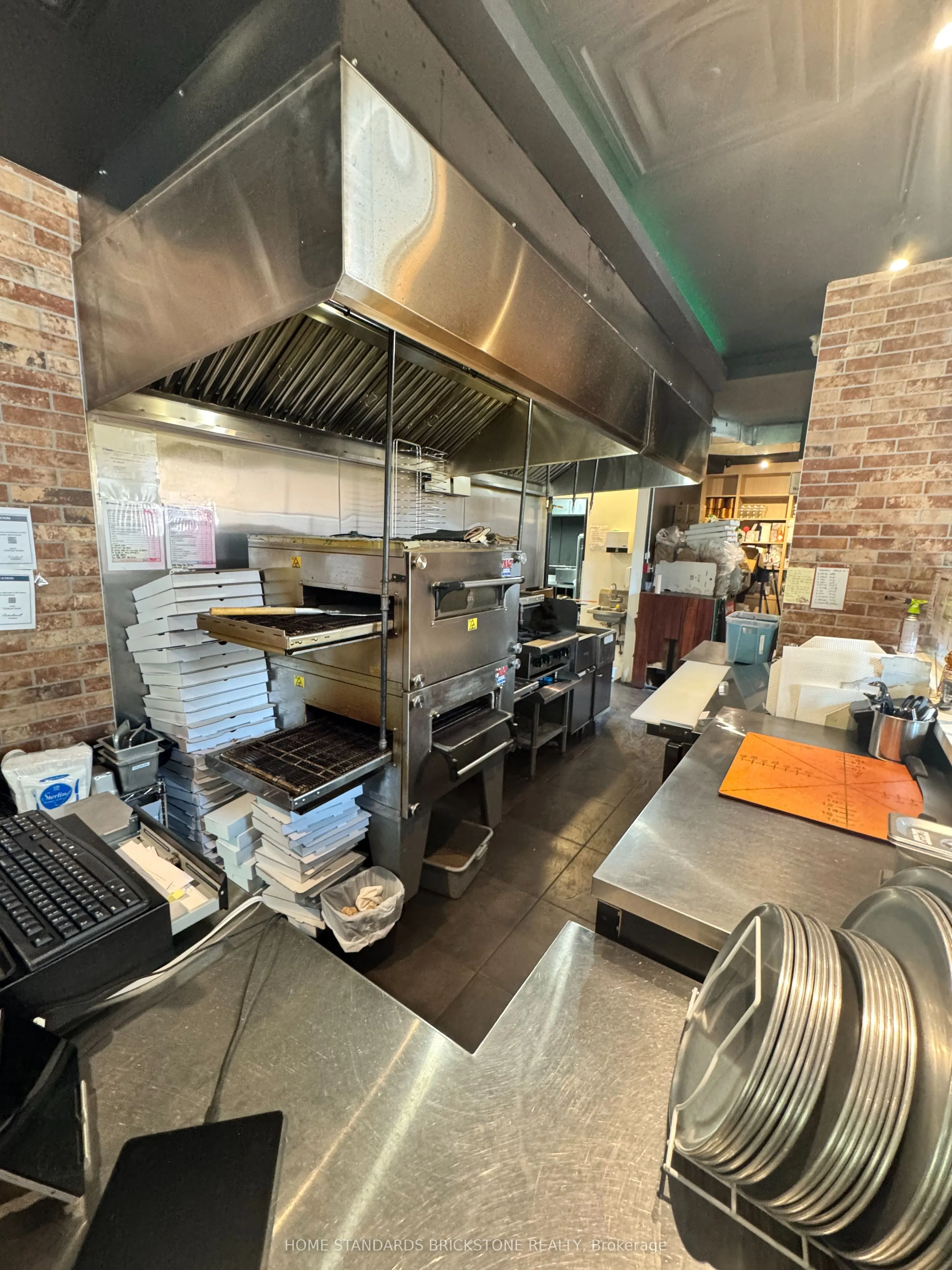 66 Gerrard Street E, #100