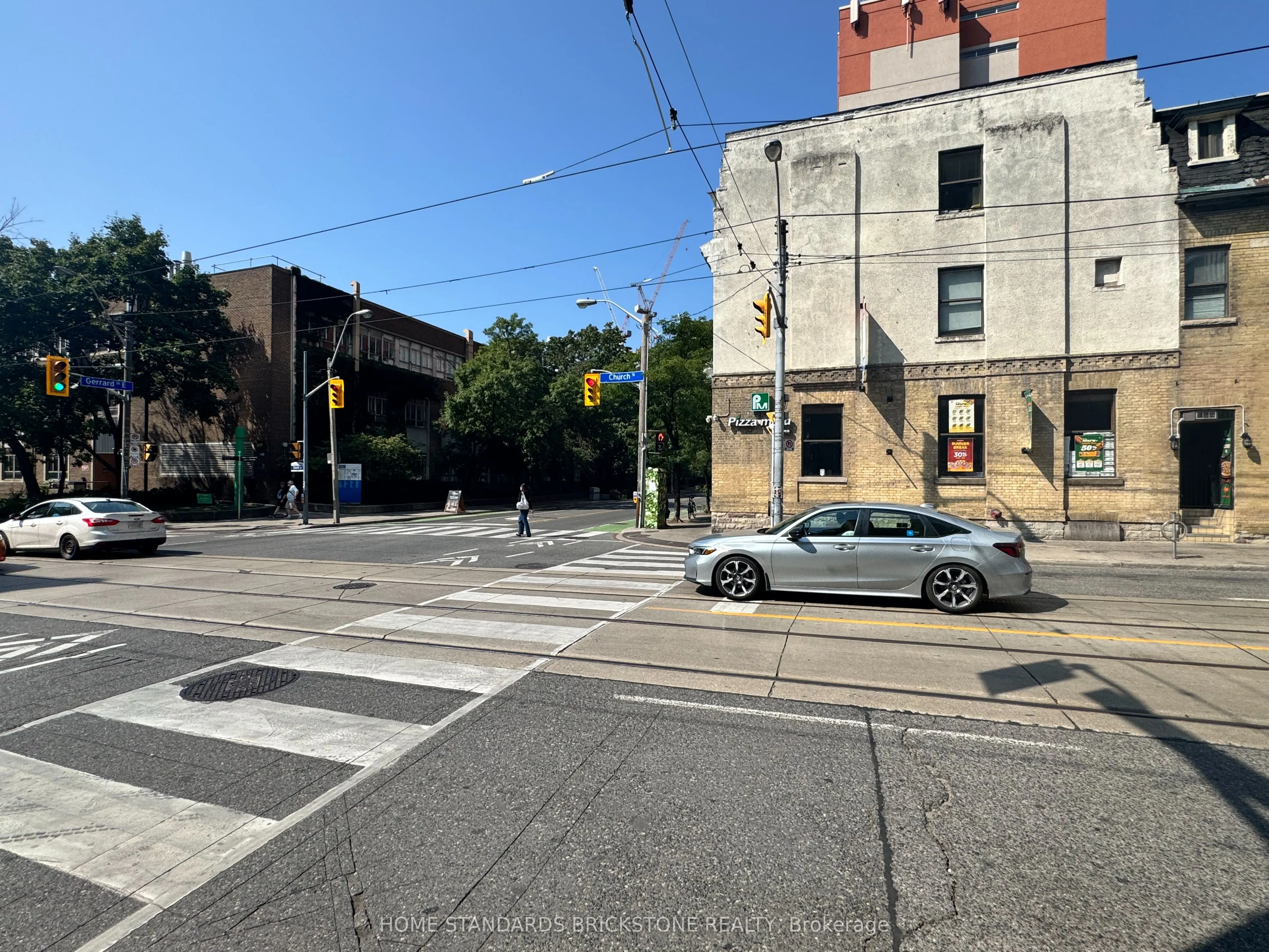 66 Gerrard Street E, #100