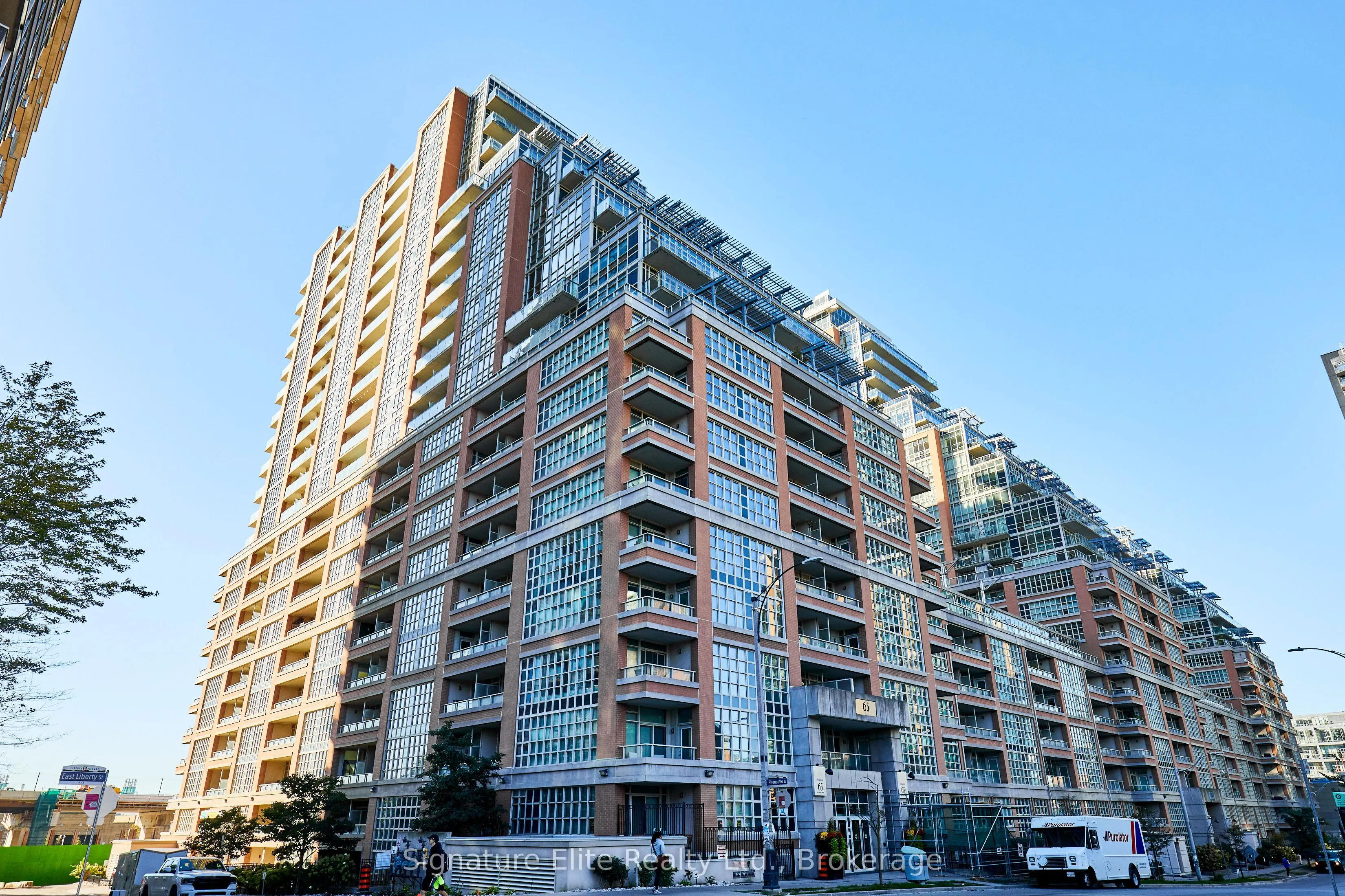 65 East Liberty Street, #1017