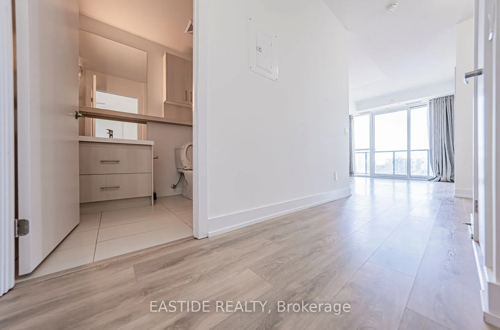 150 Fairview Mall Drive, #1201