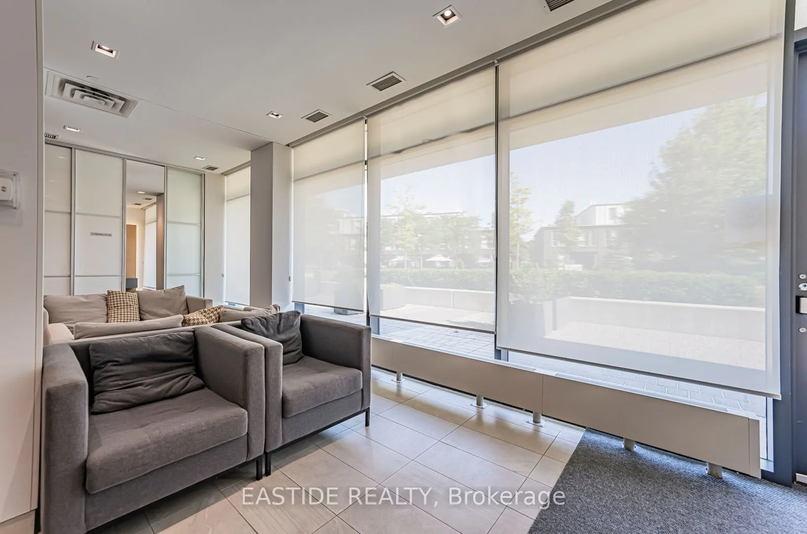 150 Fairview Mall Drive, #1201