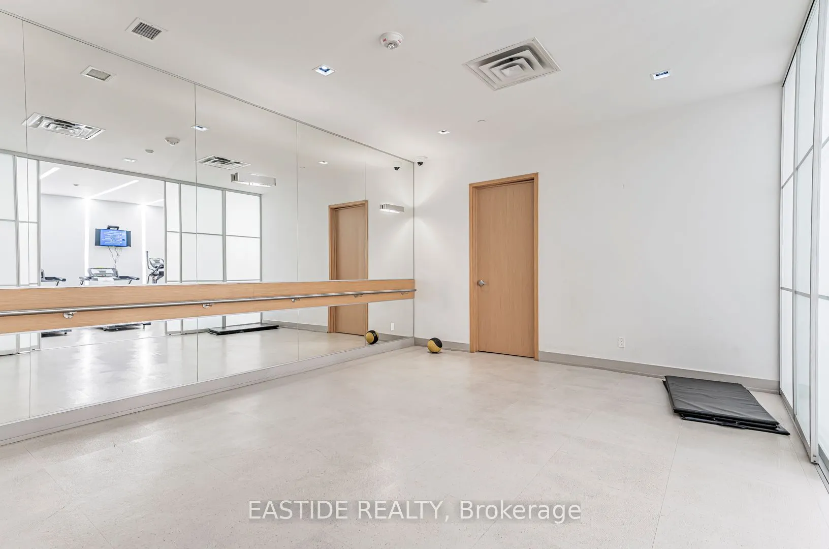 150 Fairview Mall Drive, #1201